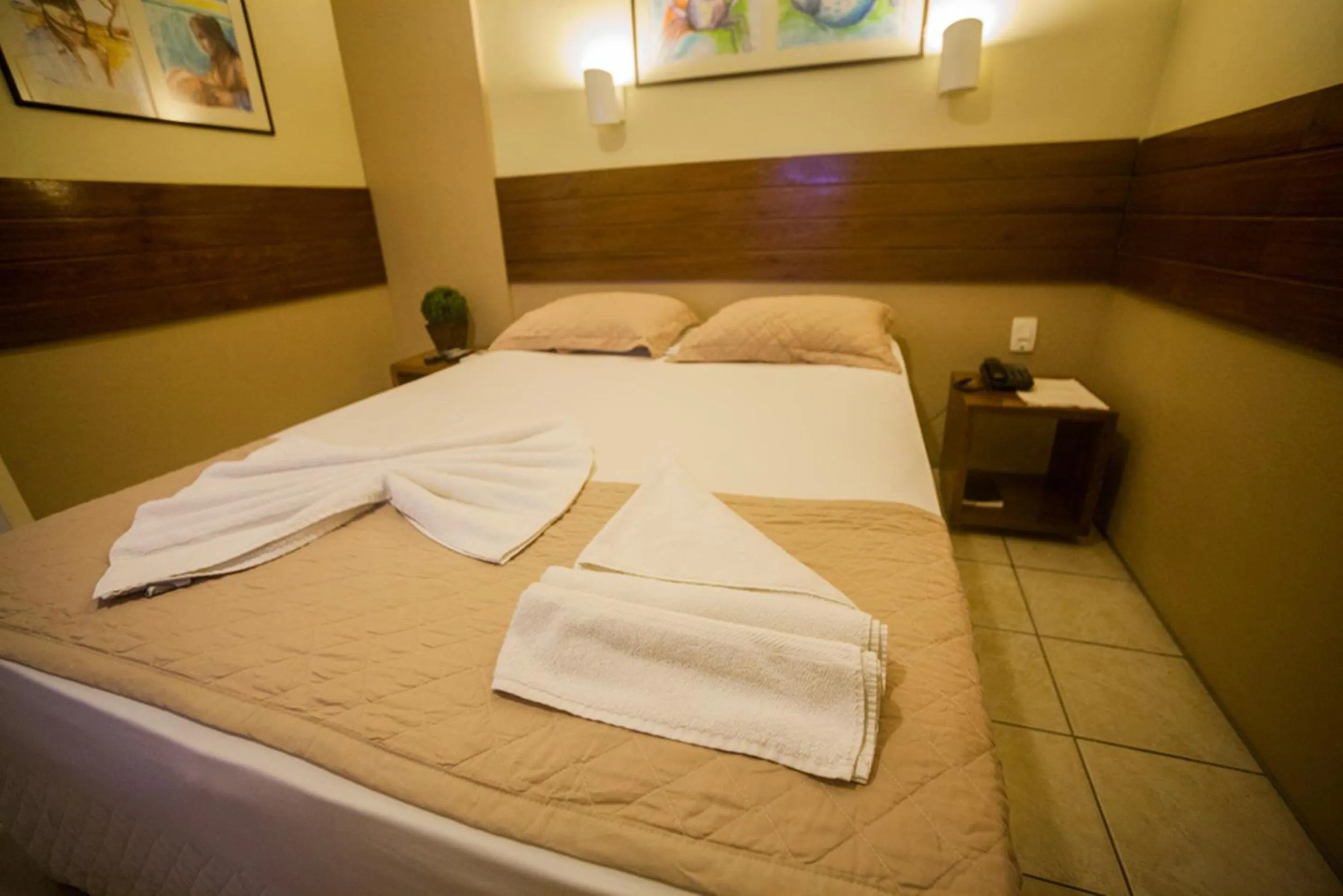 Photo of the whole room, Bed in Portal Da Praia Hotel