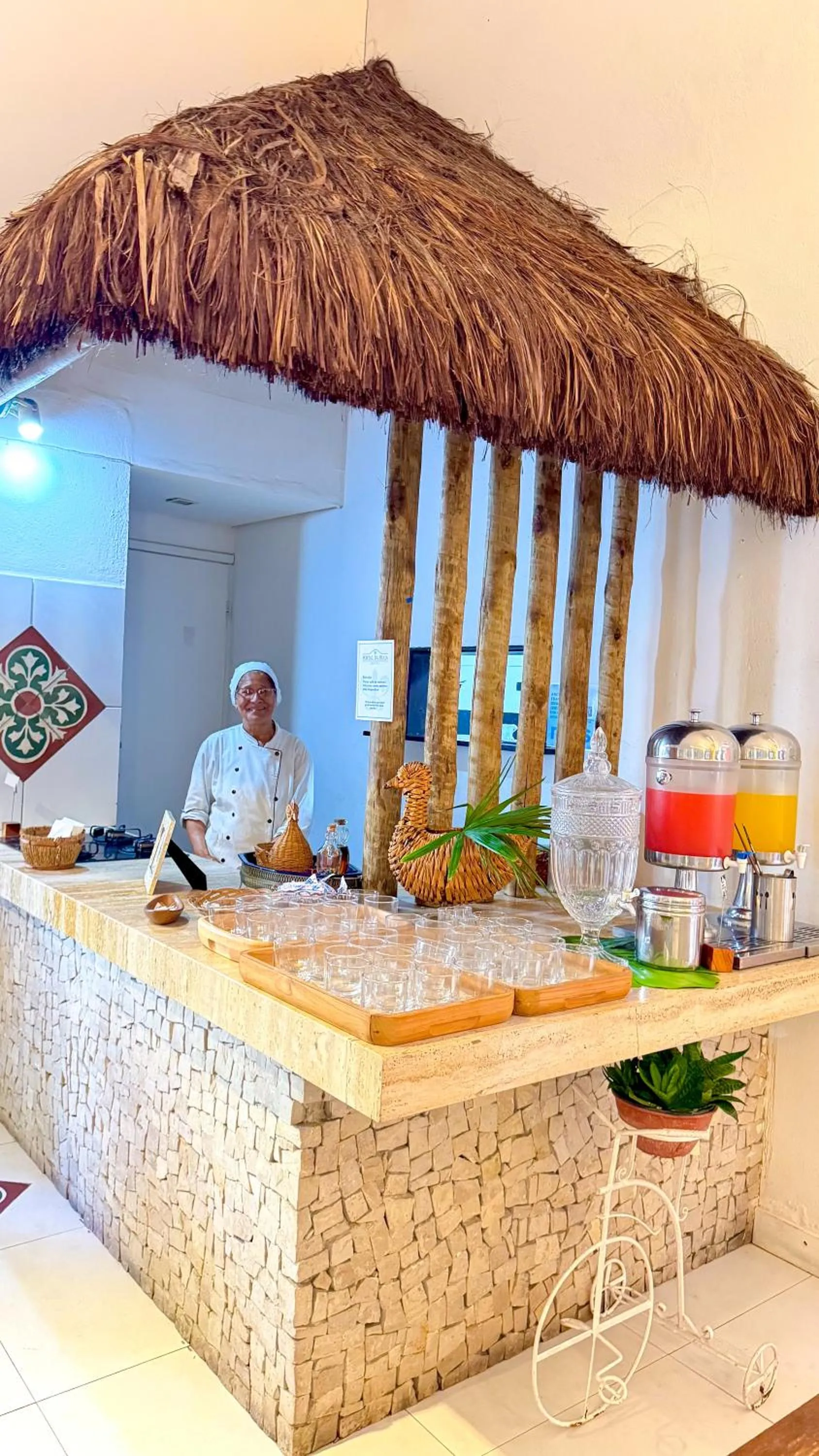 Breakfast in Portal Da Praia Hotel