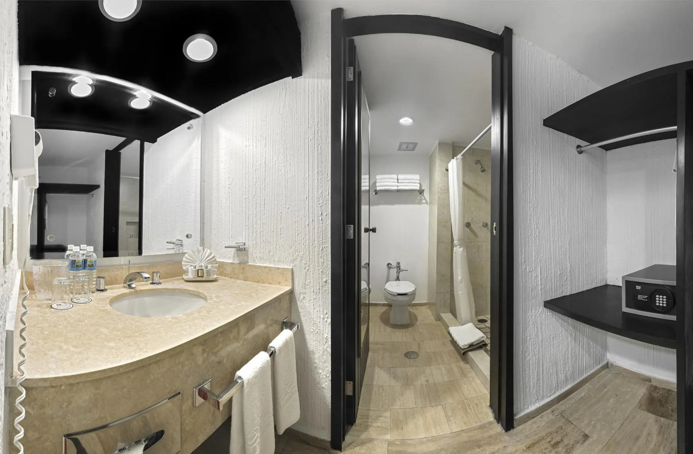 Bathroom in El Cid Granada Hotel & Country Club