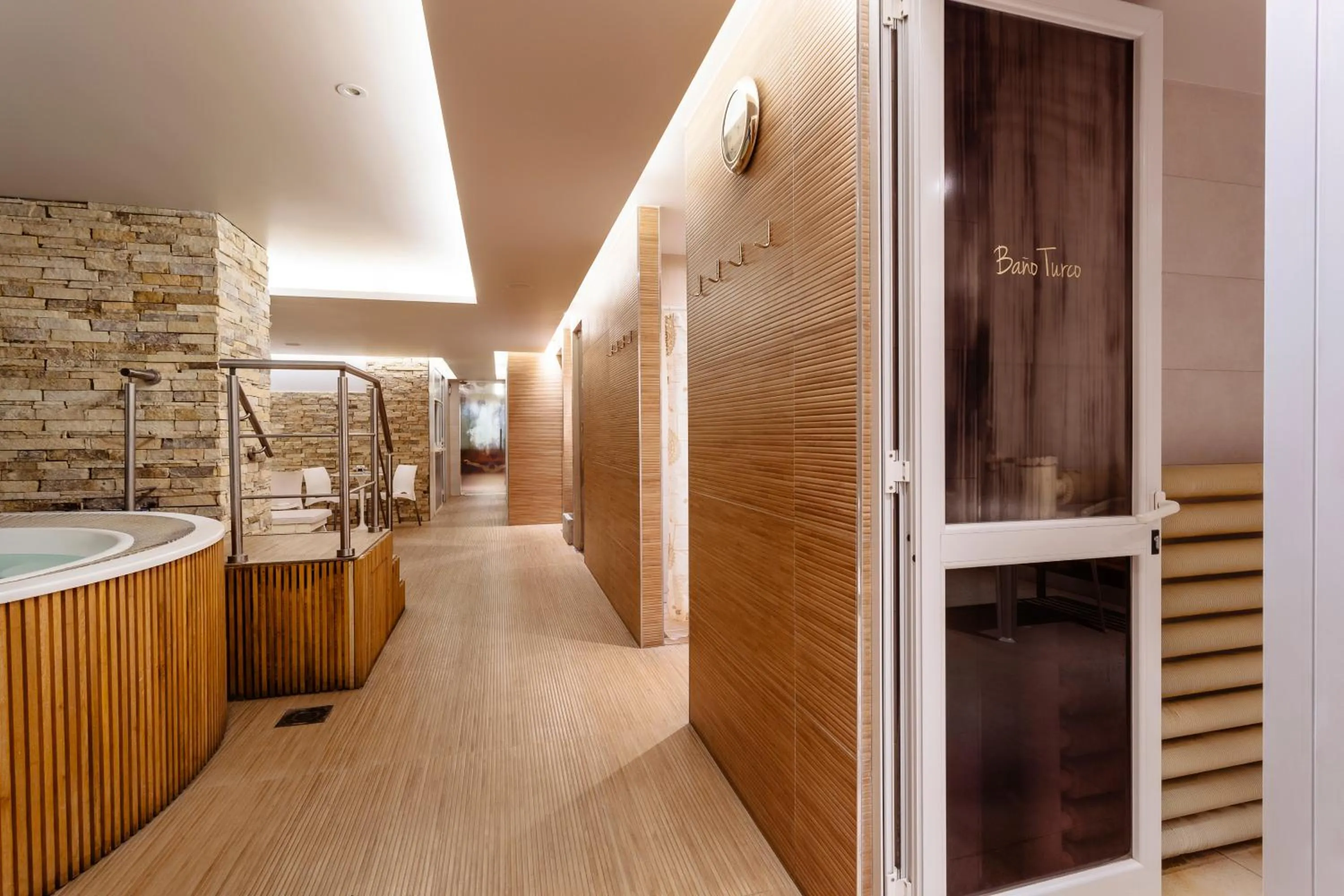 Hot Tub in Hotel Spa Republica