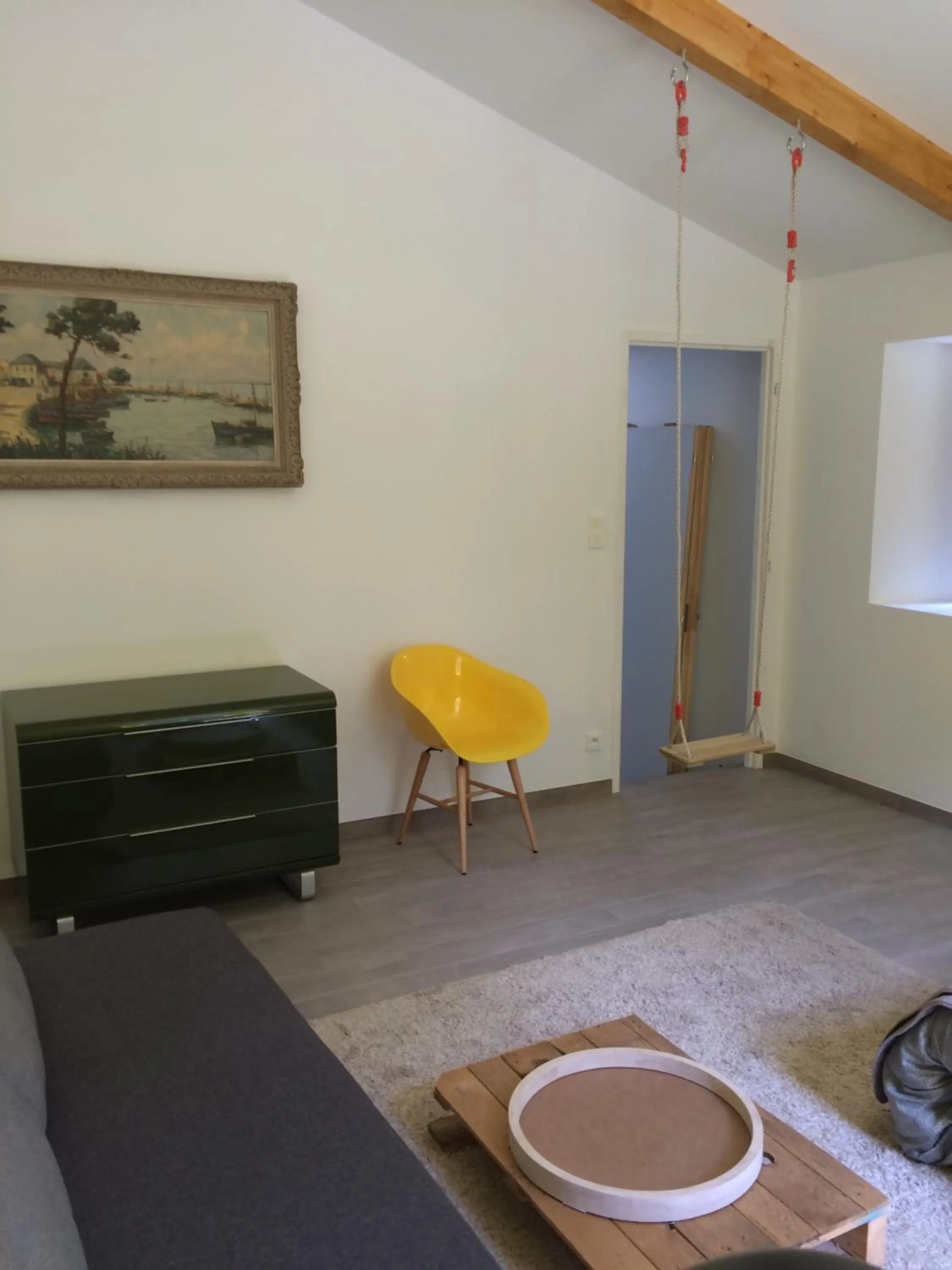 Cabanes et chambre à la Bernardiere