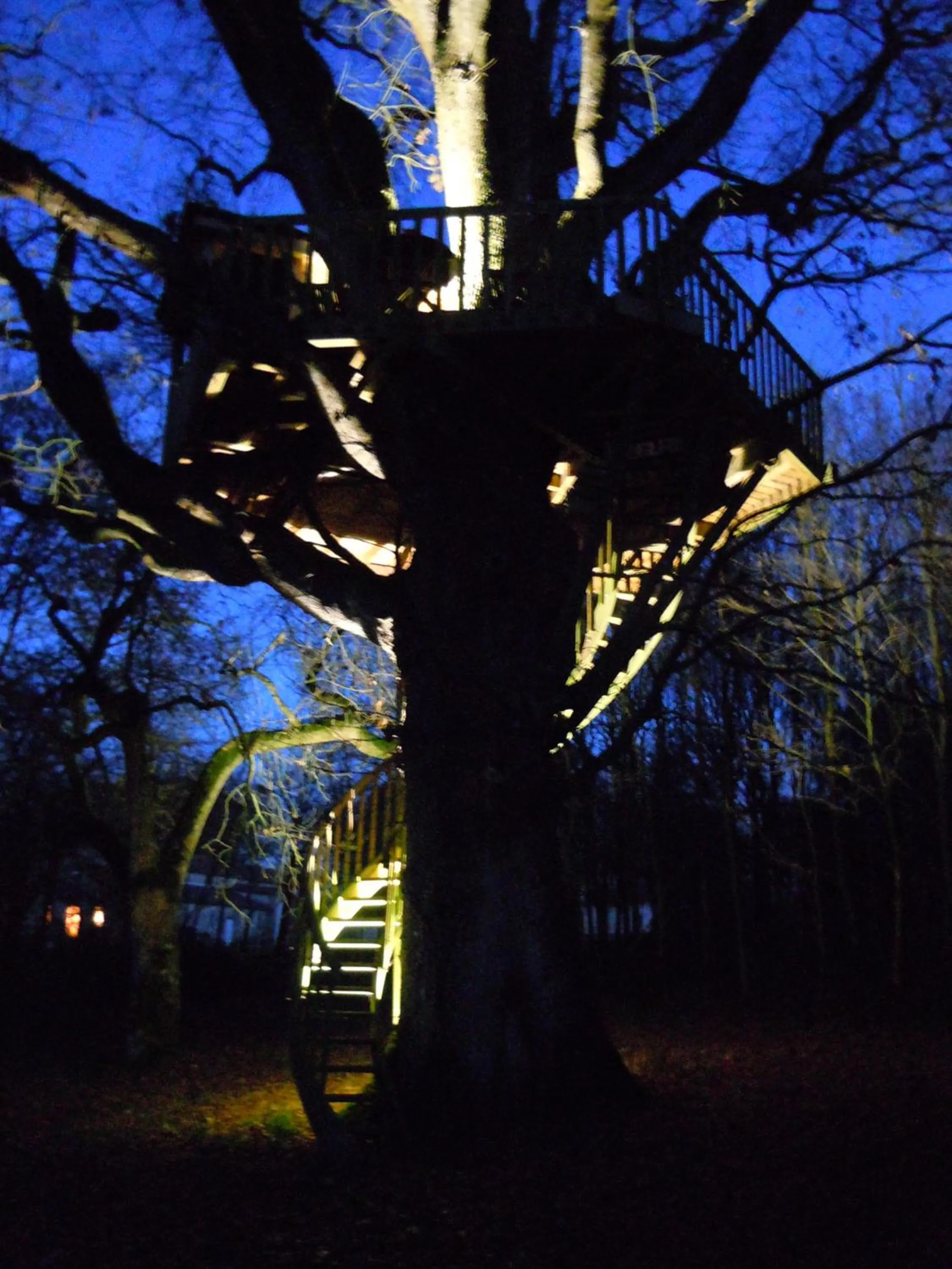 Cabanes et chambre à la Bernardiere