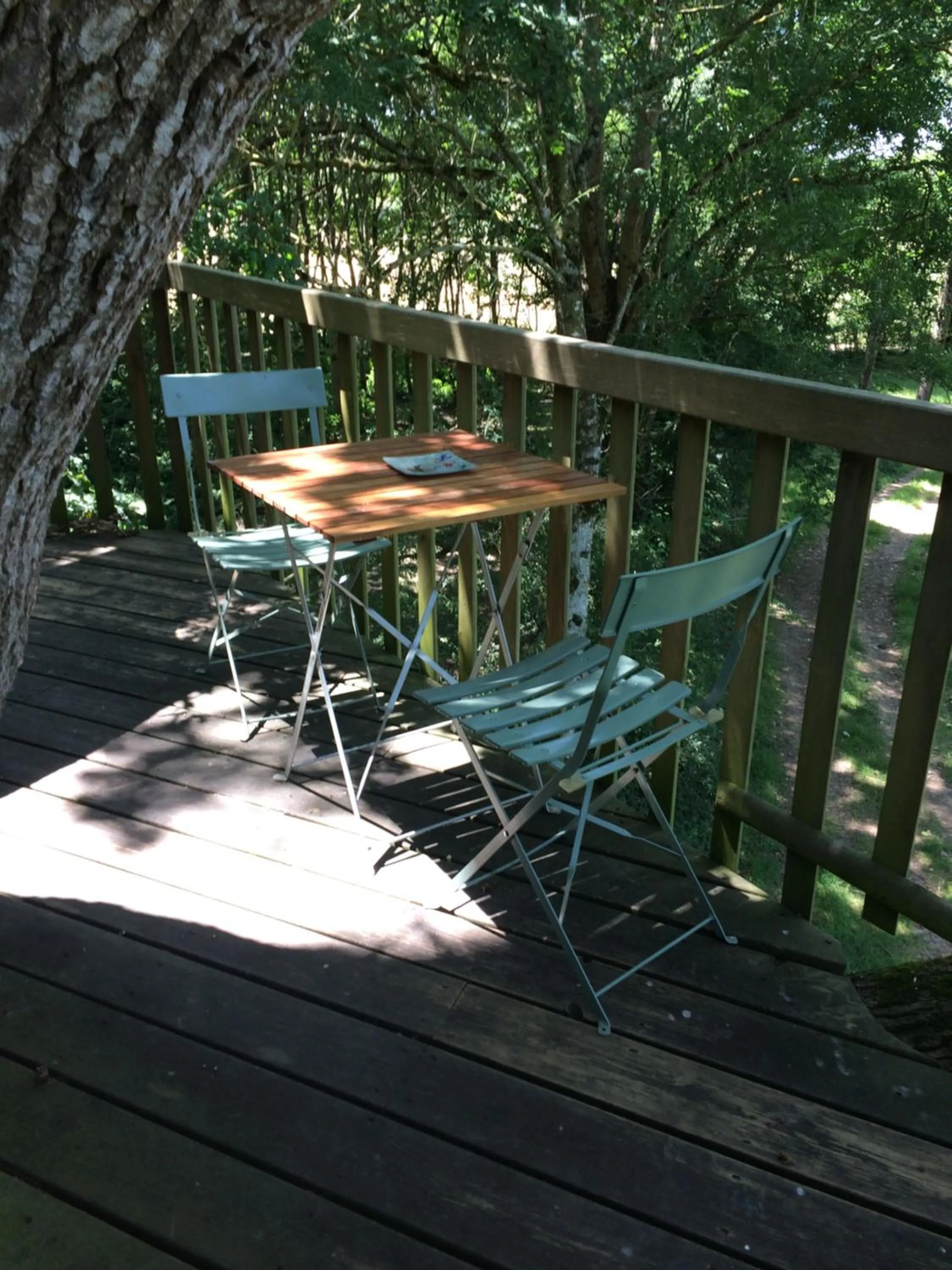Cabanes et chambre à la Bernardiere