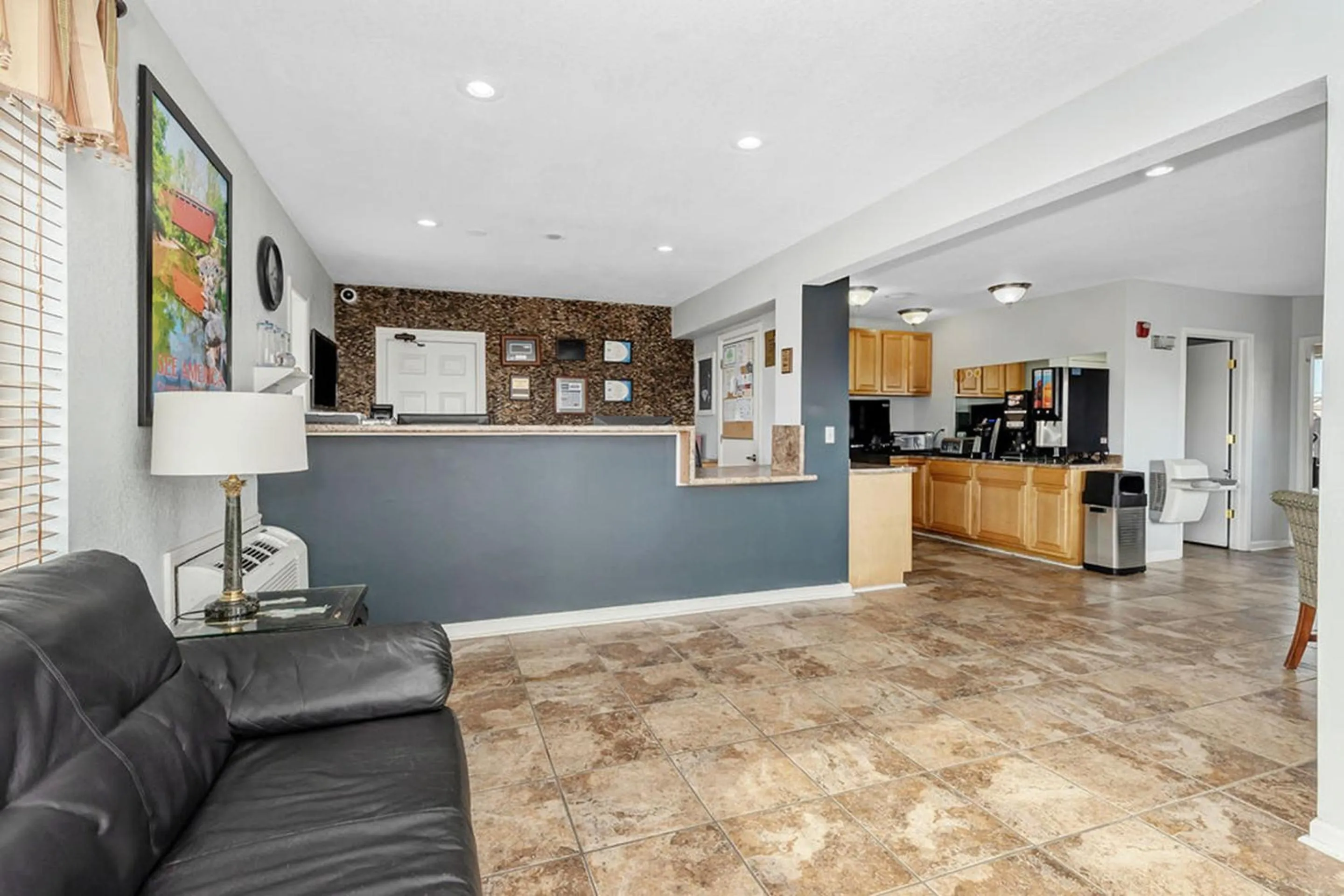 Lobby or reception in Grove City Travel Inn South Columbus