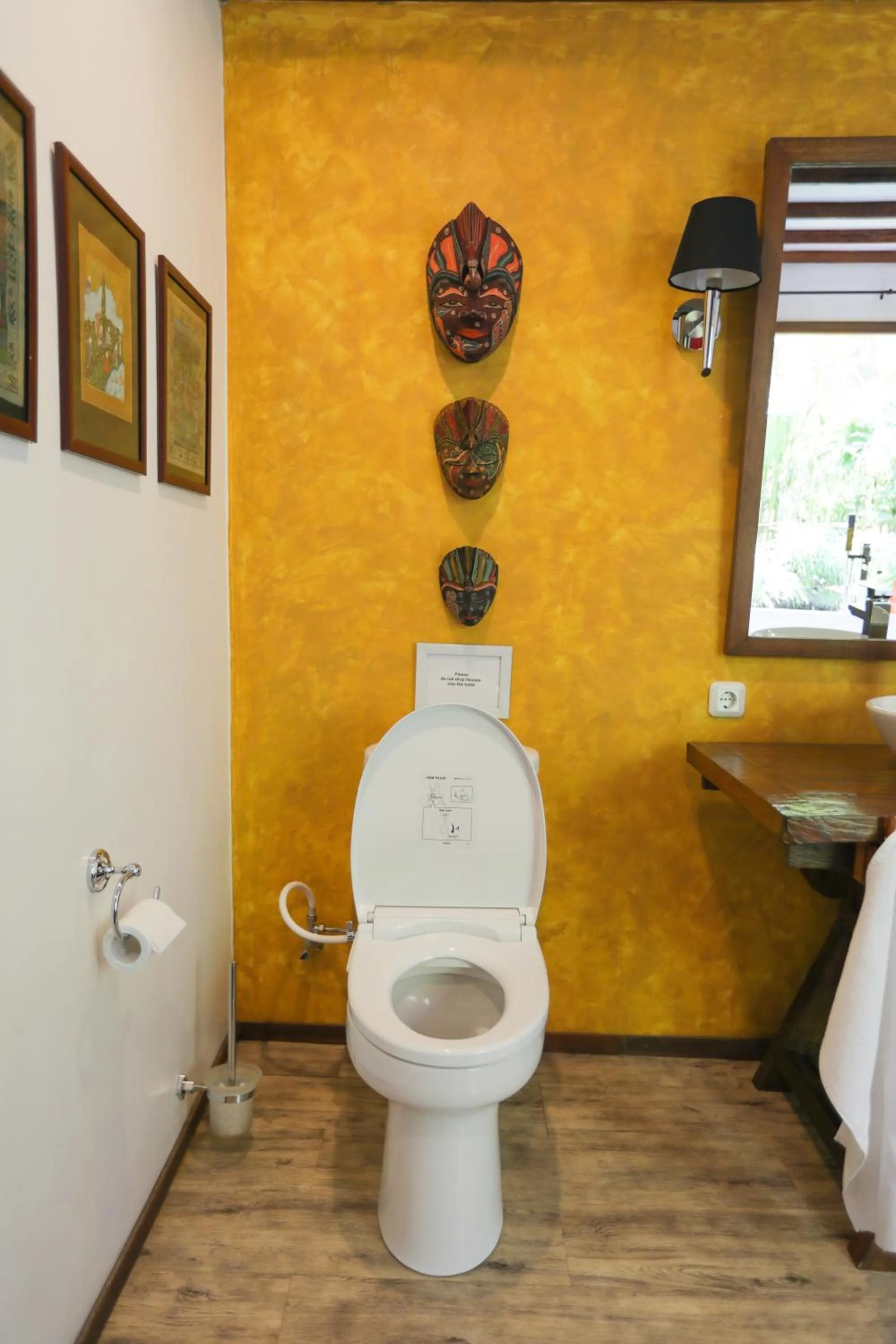 Toilet in Joglo Exotico