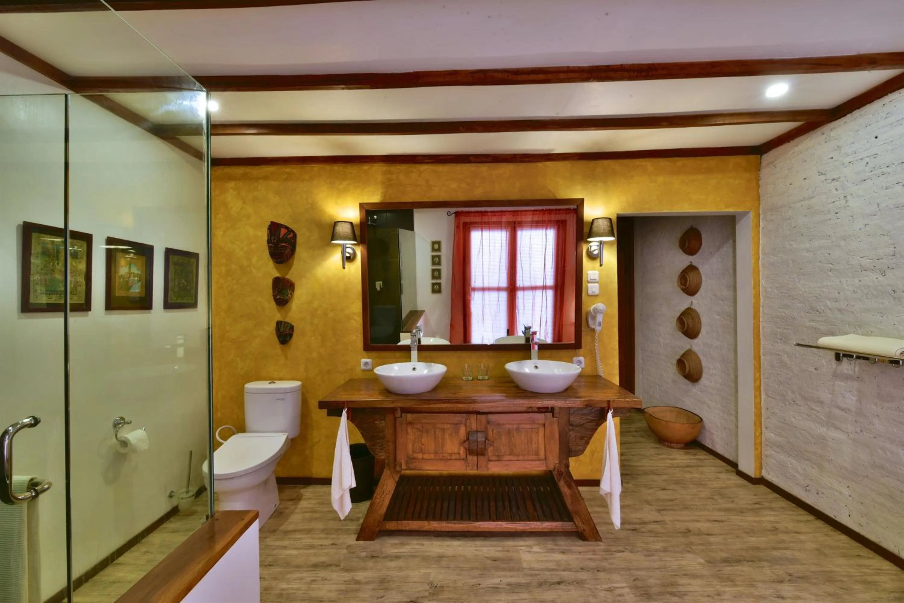 Bathroom in Joglo Exotico