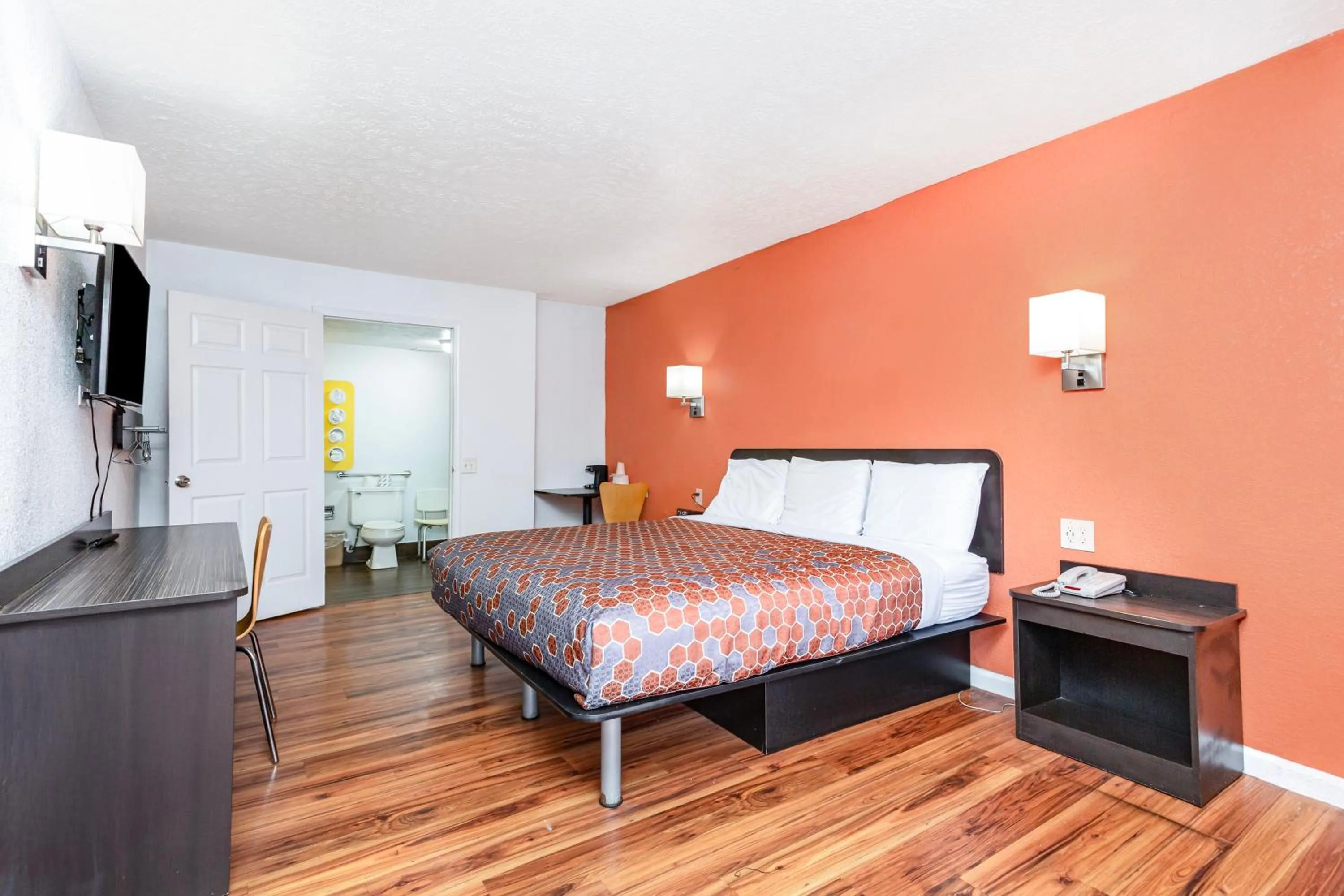 Bedroom, Bed in Relax Inn by OYO Columbus OH I 70