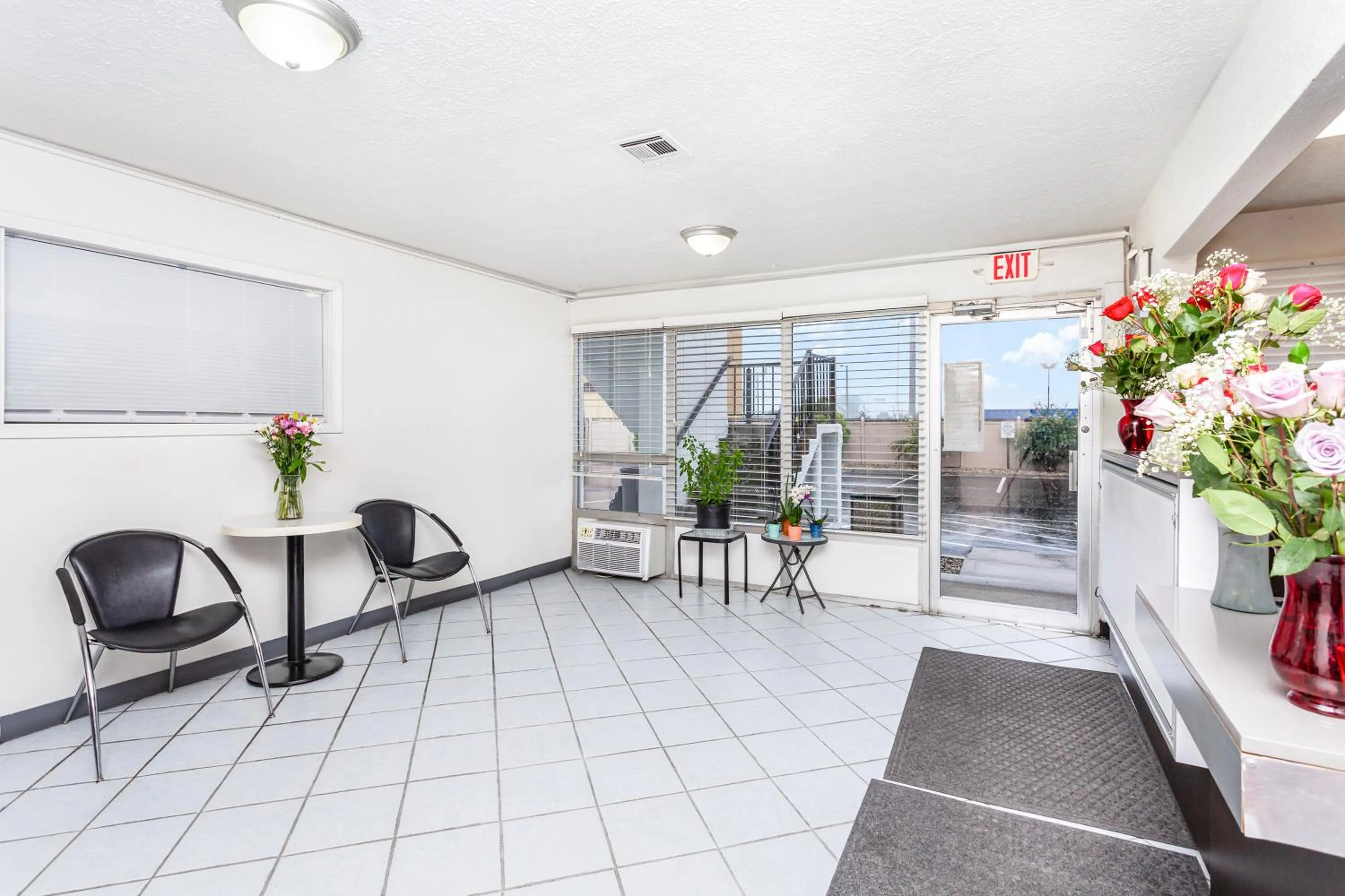 Lobby or reception in Relax Inn by OYO Columbus OH I 70