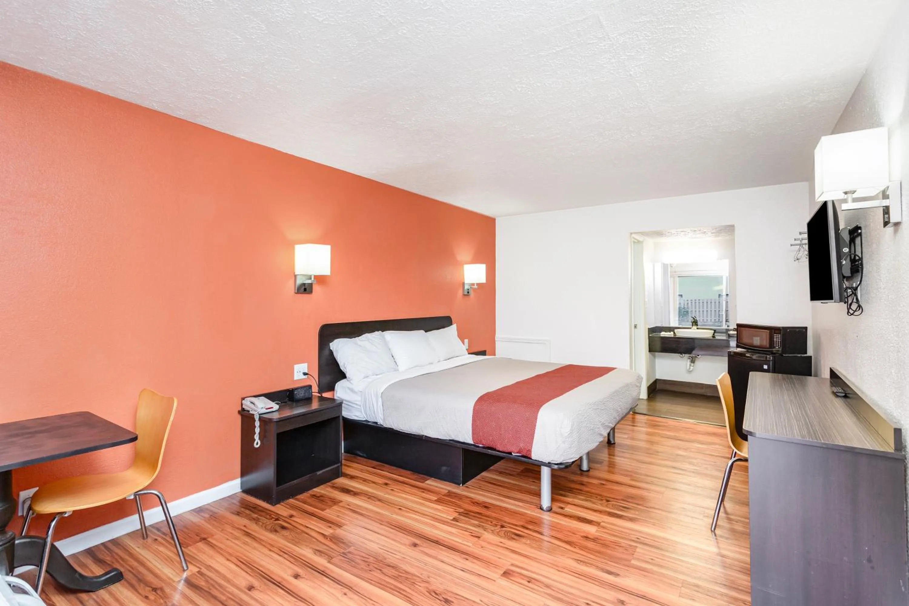 Bedroom, Bed in Relax Inn by OYO Columbus OH I 70