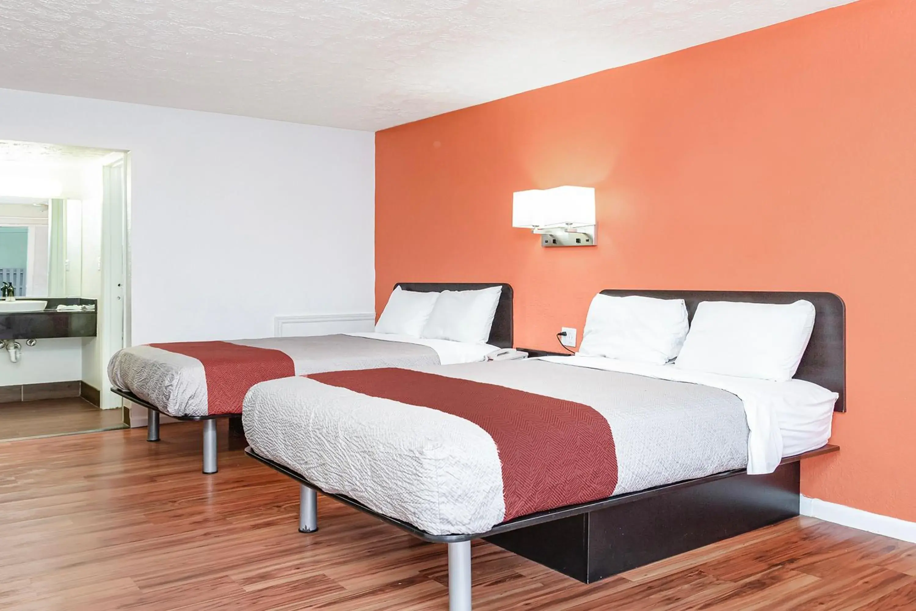 2 Full Beds Non-Smoking in Relax Inn by OYO Columbus OH I 70 2 Full Beds Non-Smoking in Relax Inn by OYO Columbus OH I 70