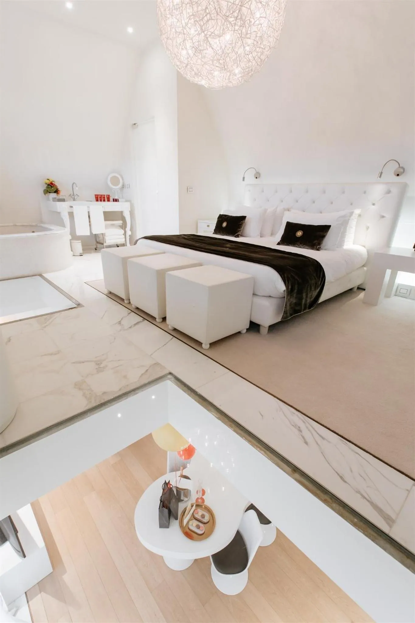 Bed in Boscolo Nice Hotel & Spa