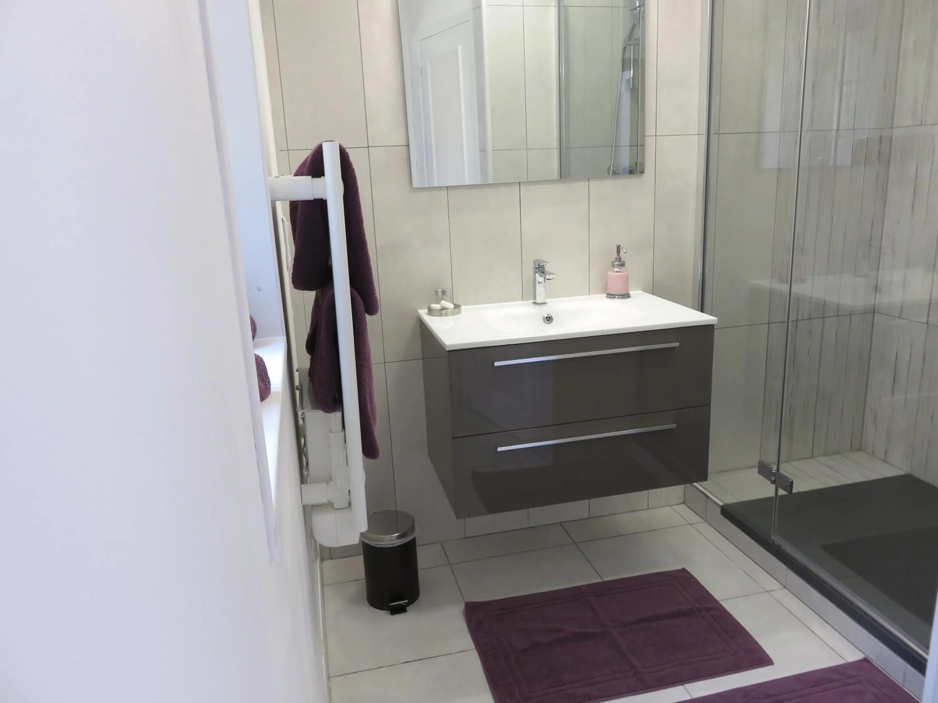 Bathroom in Le Manoir de Placy - Chambres d'Hôtes