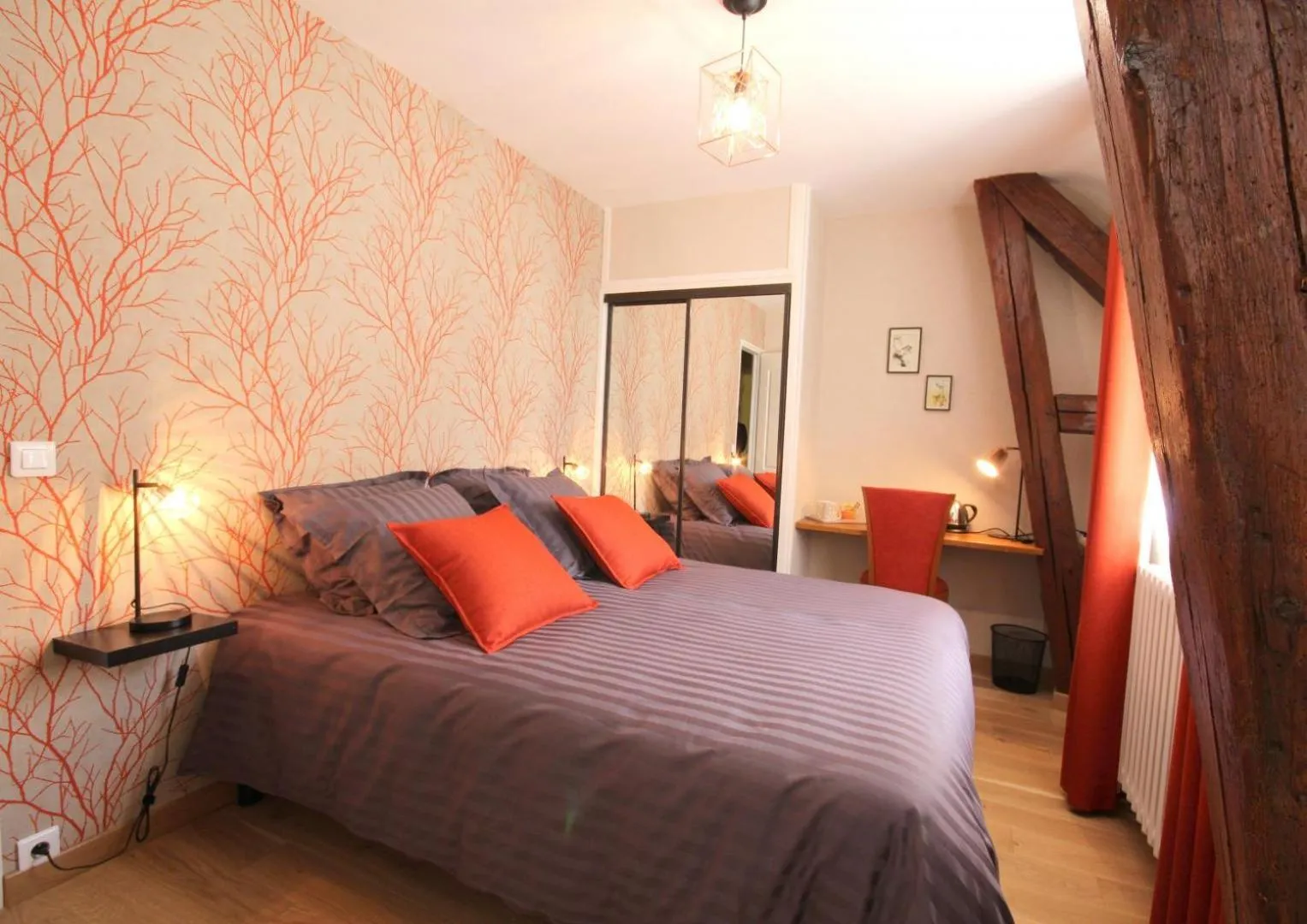 Bedroom, Bed in Le Manoir de Placy - Chambres d'Hôtes