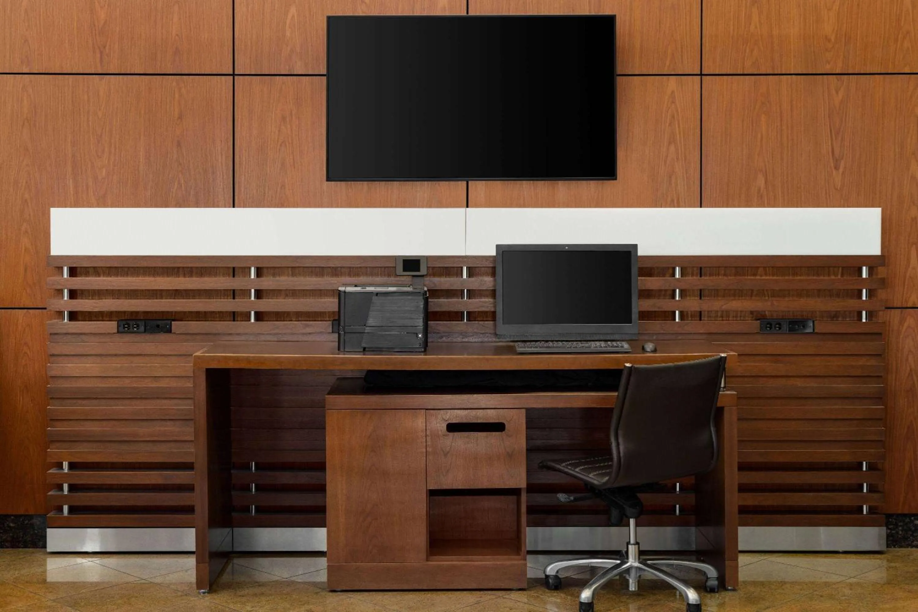 Business facilities in Wyndham Phoenix Airport - Tempe