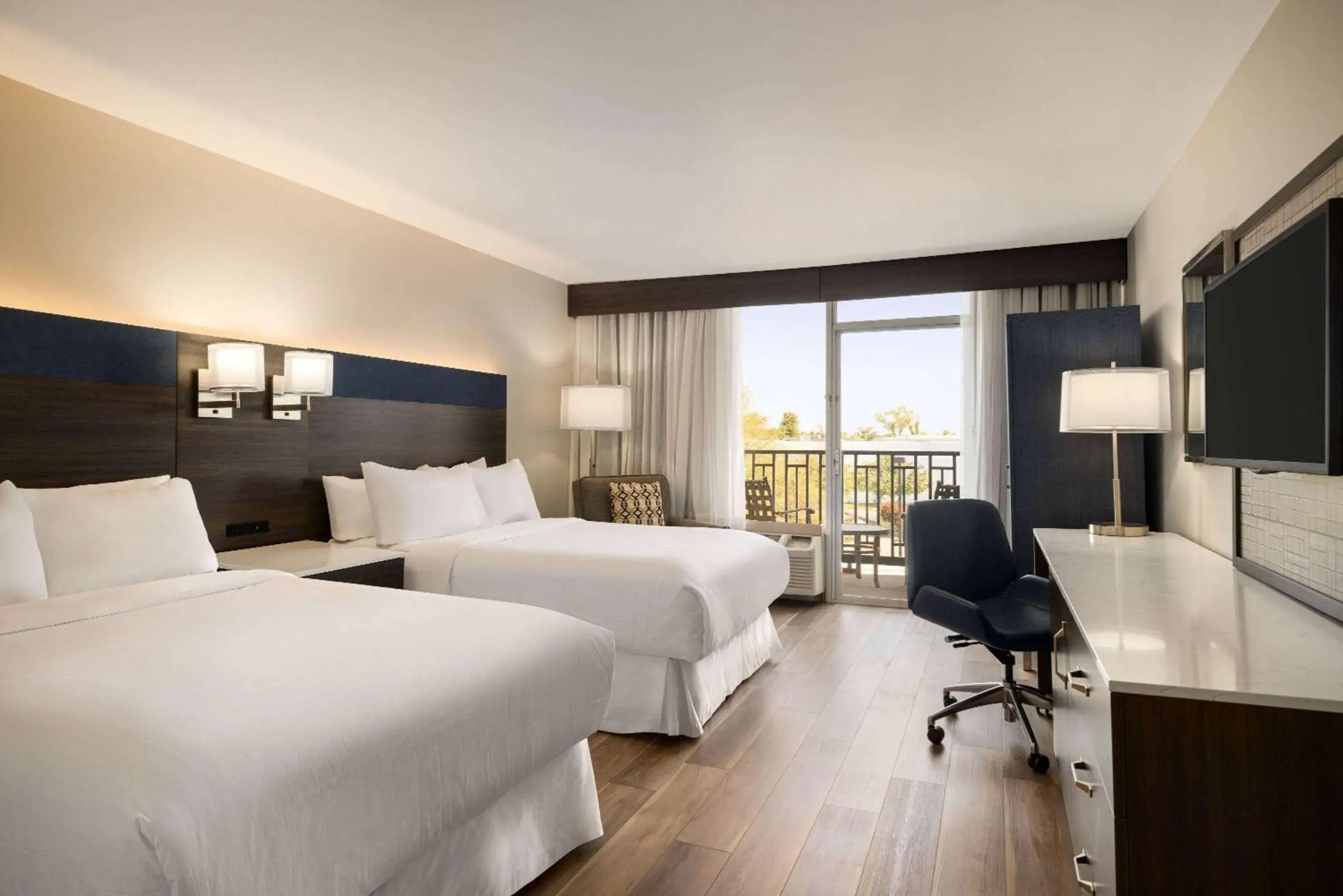 Double Room with Two Double Beds and Balcony - Non-Smoking in Wyndham Phoenix Airport - Tempe Double Room with Two Double Beds and Balcony - Non-Smoking in Wyndham Phoenix Airport - Tempe