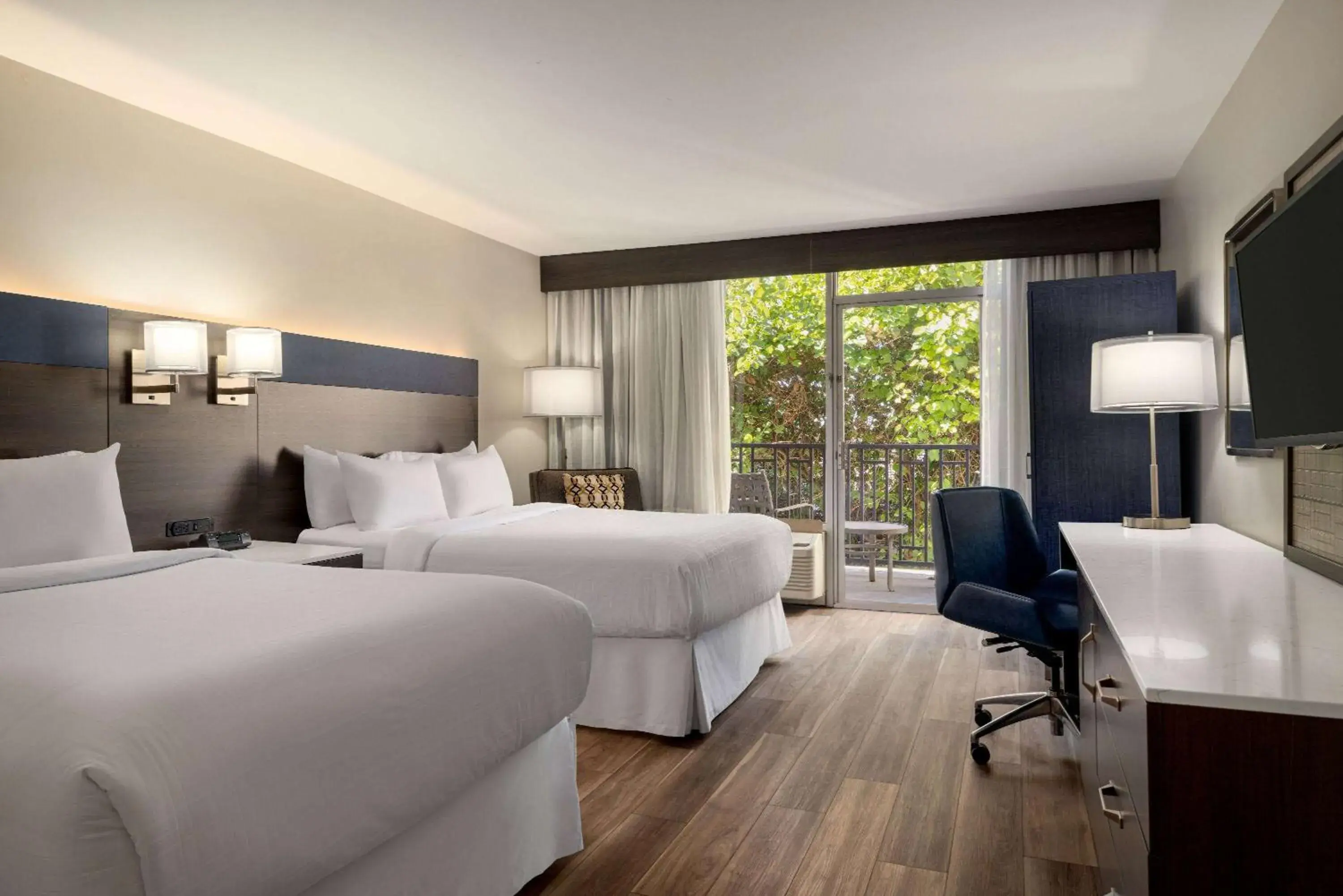 Double Room with Two Double Beds - Non-Smoking in Wyndham Phoenix Airport - Tempe Double Room with Two Double Beds - Non-Smoking in Wyndham Phoenix Airport - Tempe