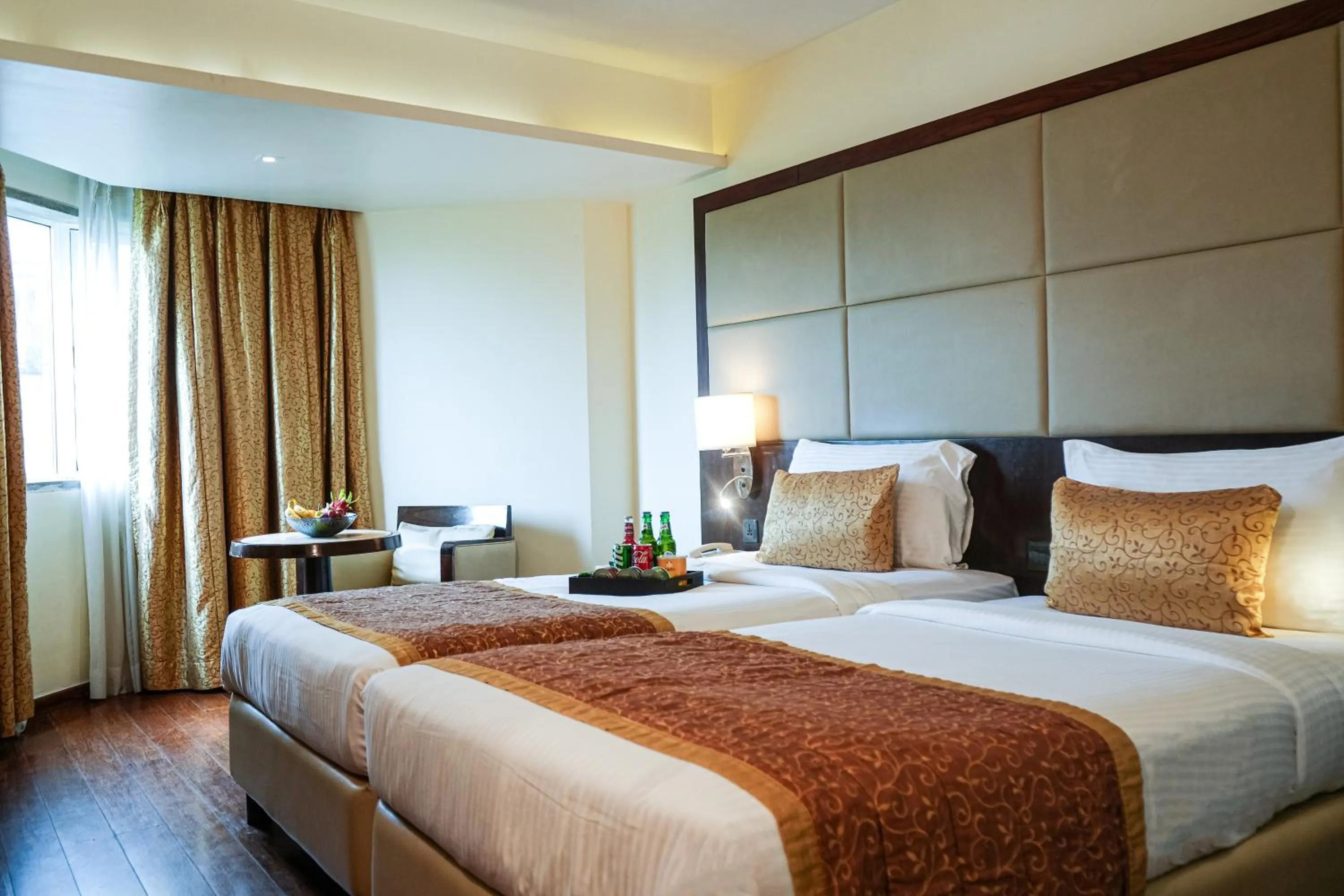 Photo of the whole room, Bed in Ramee Guestline Hotel Juhu