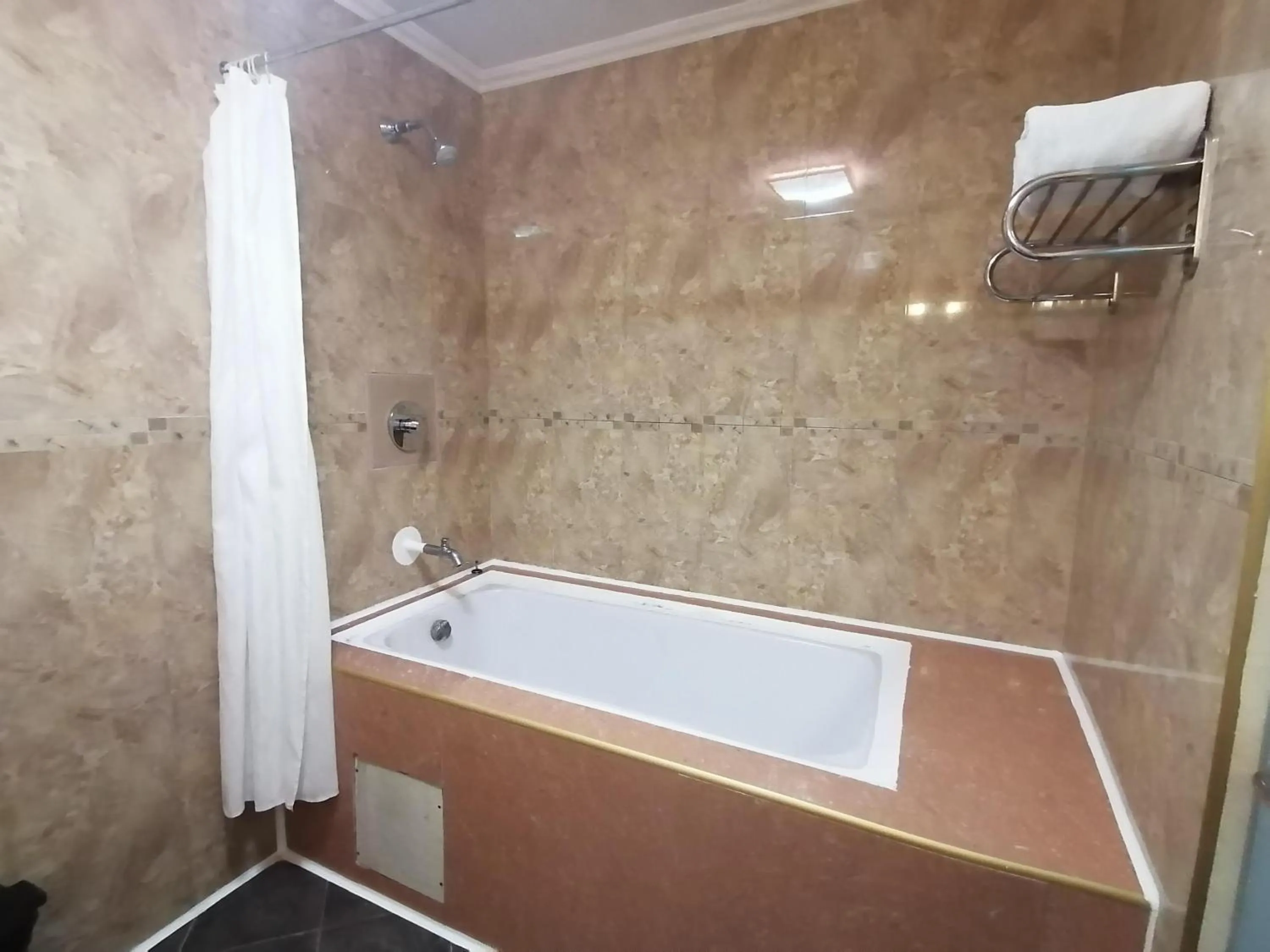 Public Bath, Bathroom in Cebu Dulcinea Hotel and Suites-MACTAN AIRPORT HOTEL