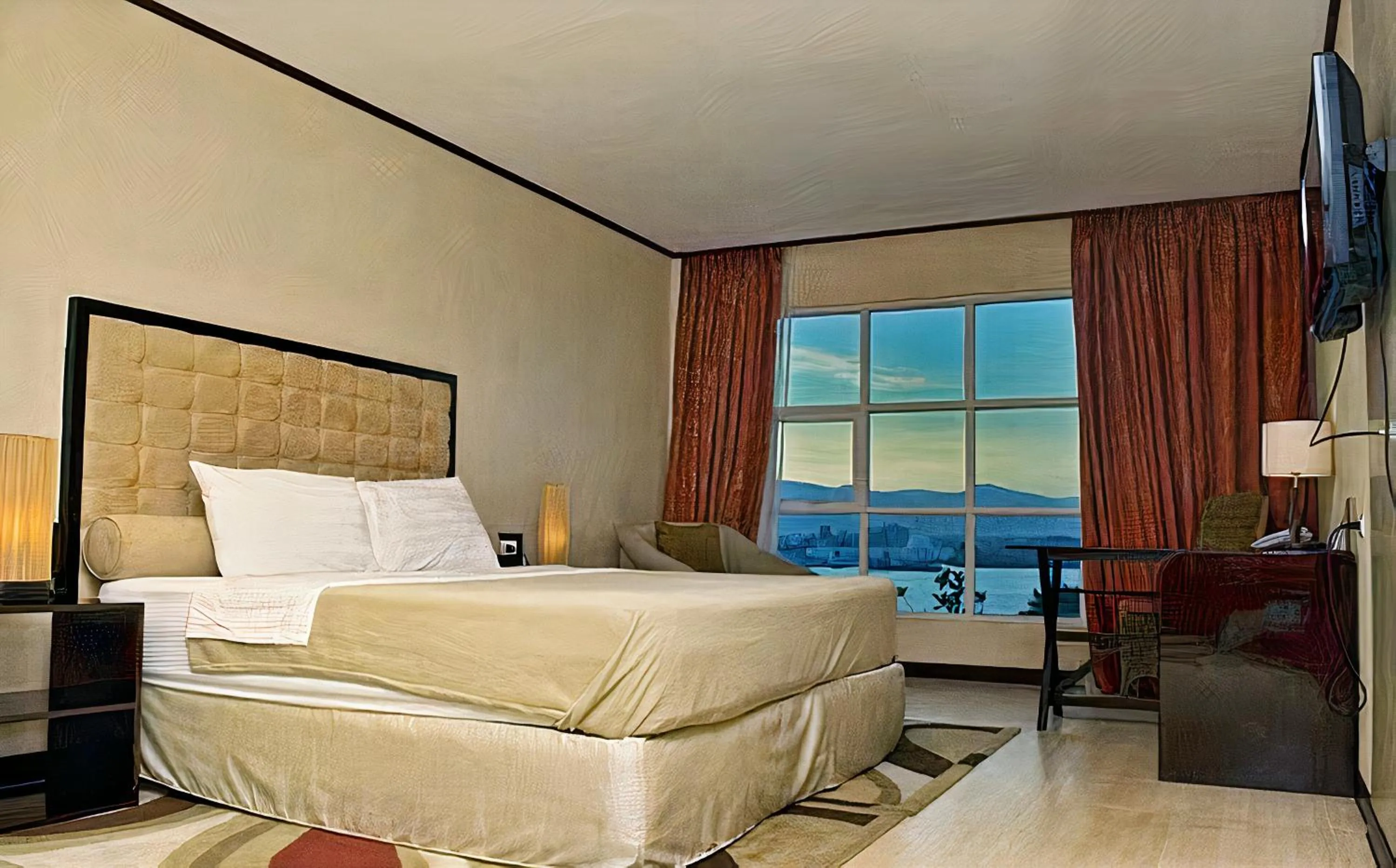 Bed in Cebu Dulcinea Hotel and Suites-MACTAN AIRPORT HOTEL