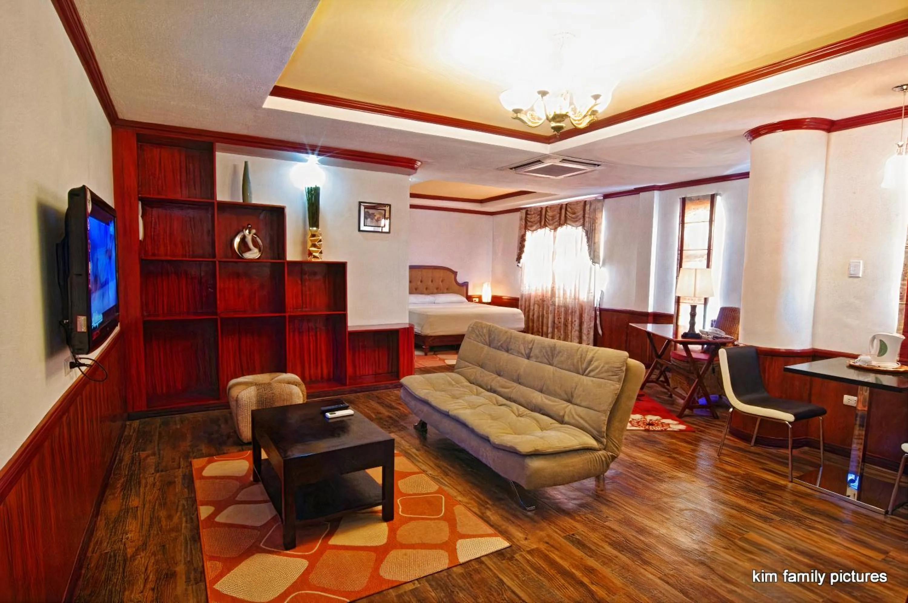 Living room, Seating Area in Cebu Dulcinea Hotel and Suites-MACTAN AIRPORT HOTEL