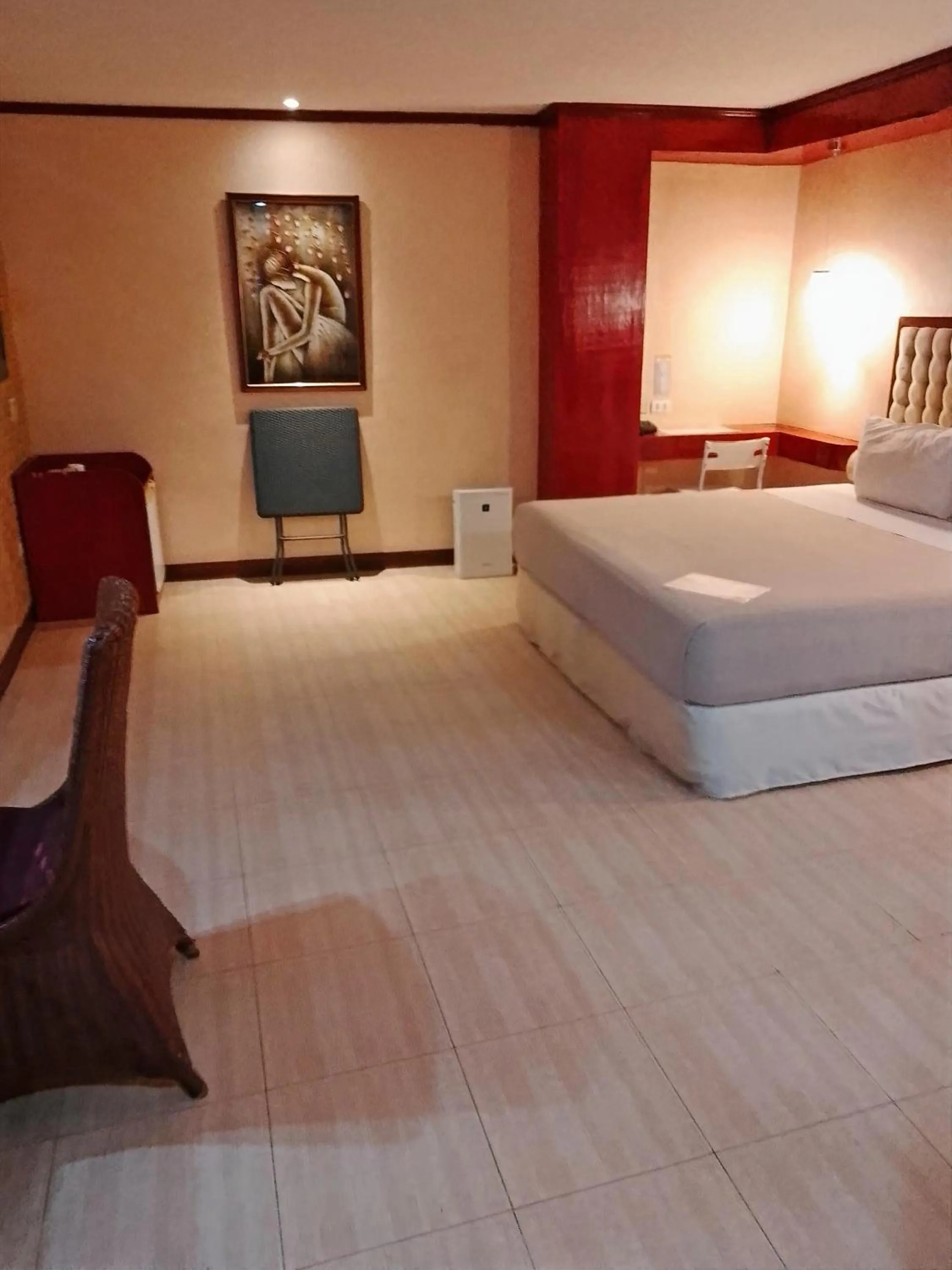 Bedroom, Bed in Cebu Dulcinea Hotel and Suites-MACTAN AIRPORT HOTEL