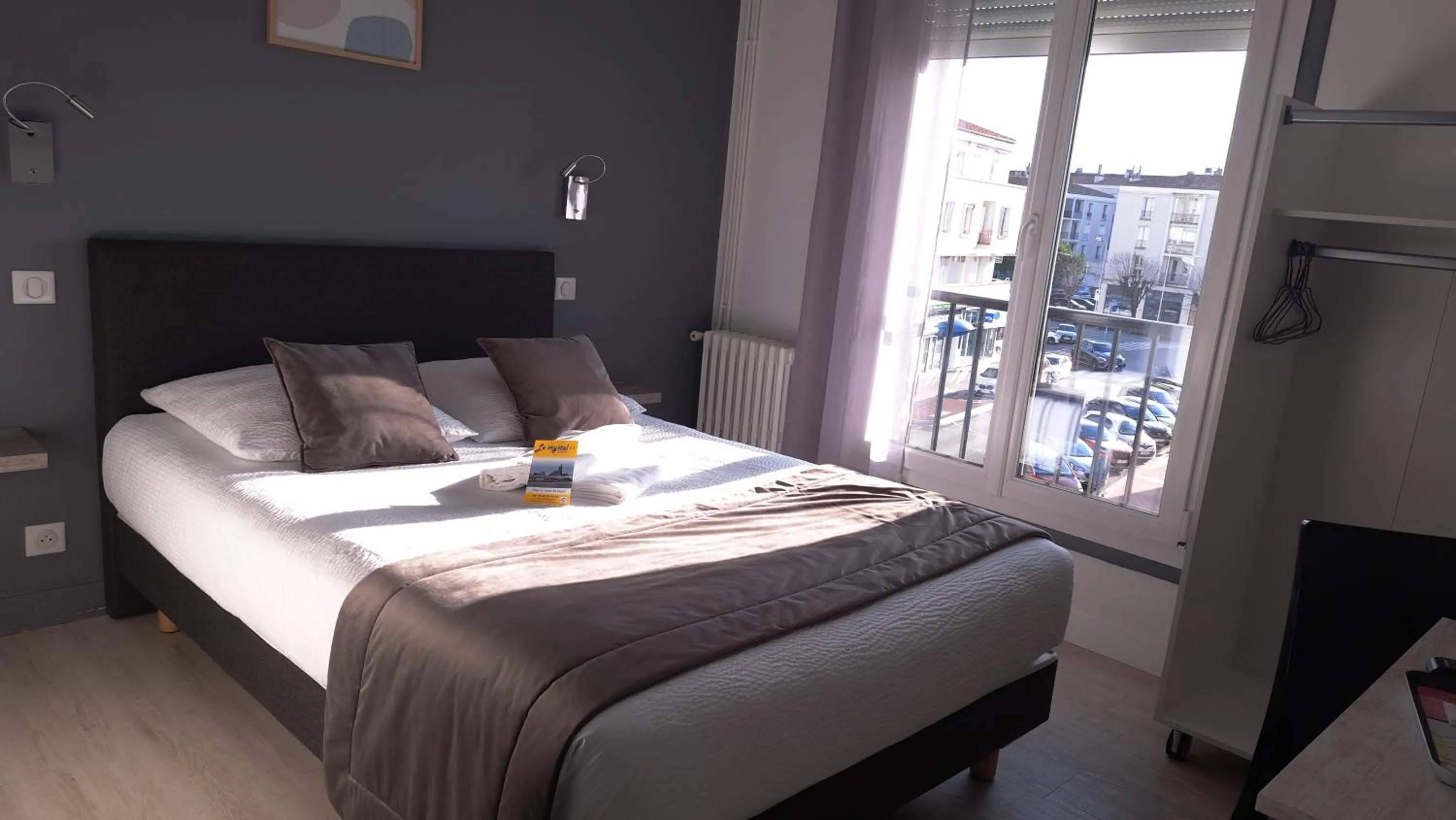 Bed in Crystal Hotel