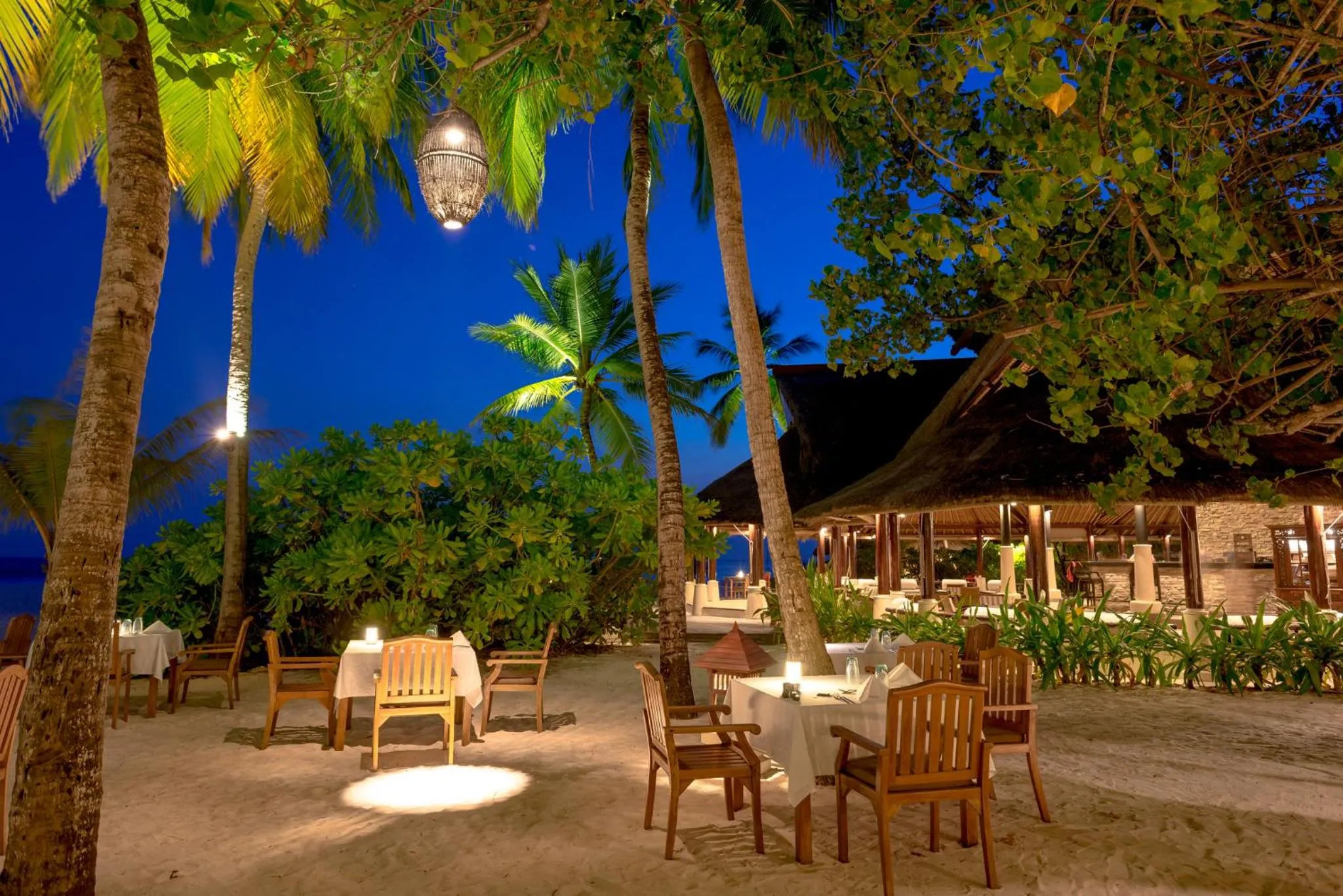 Restaurant/places to eat in Banyan Tree Vabbinfaru