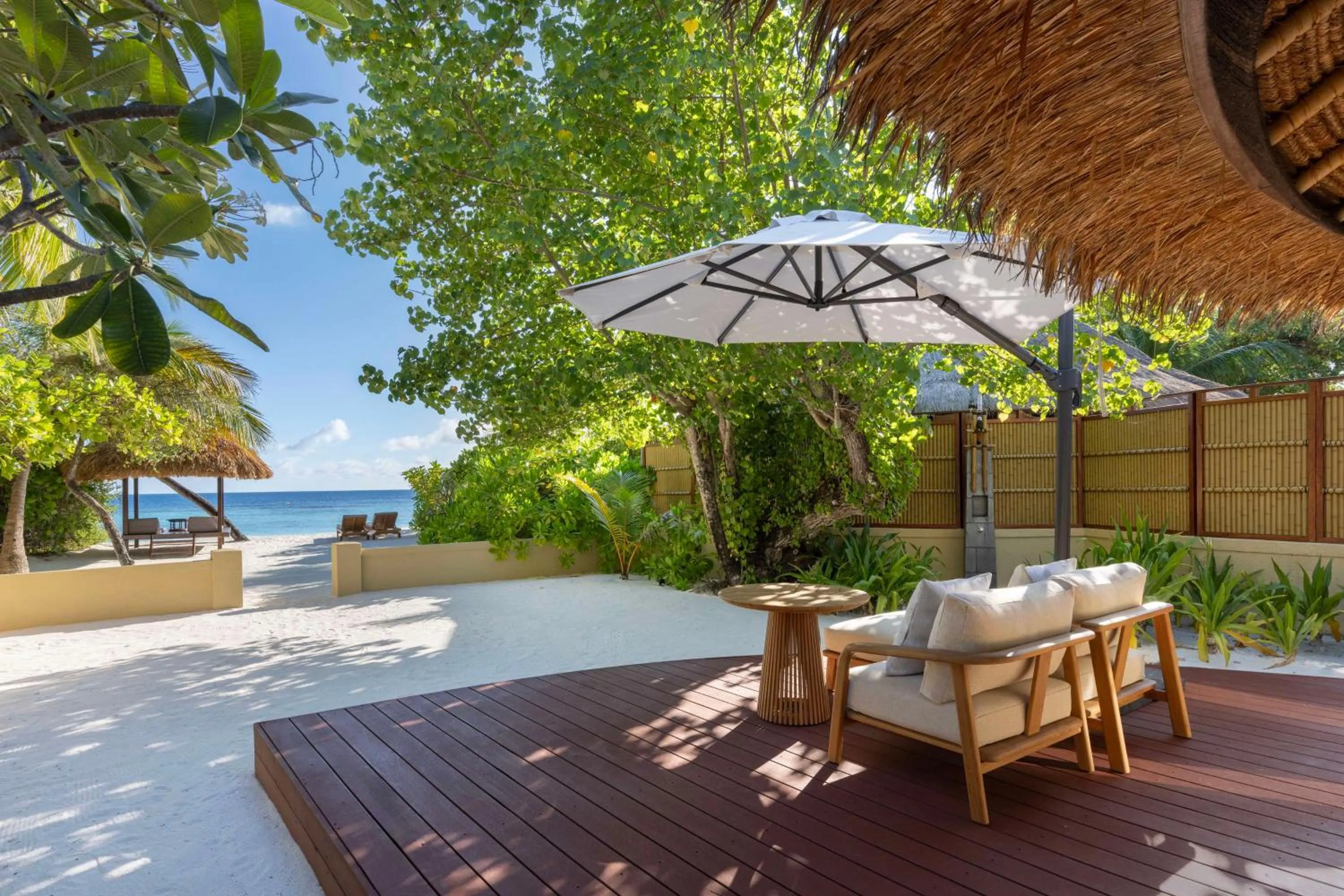 Dining area in Banyan Tree Vabbinfaru