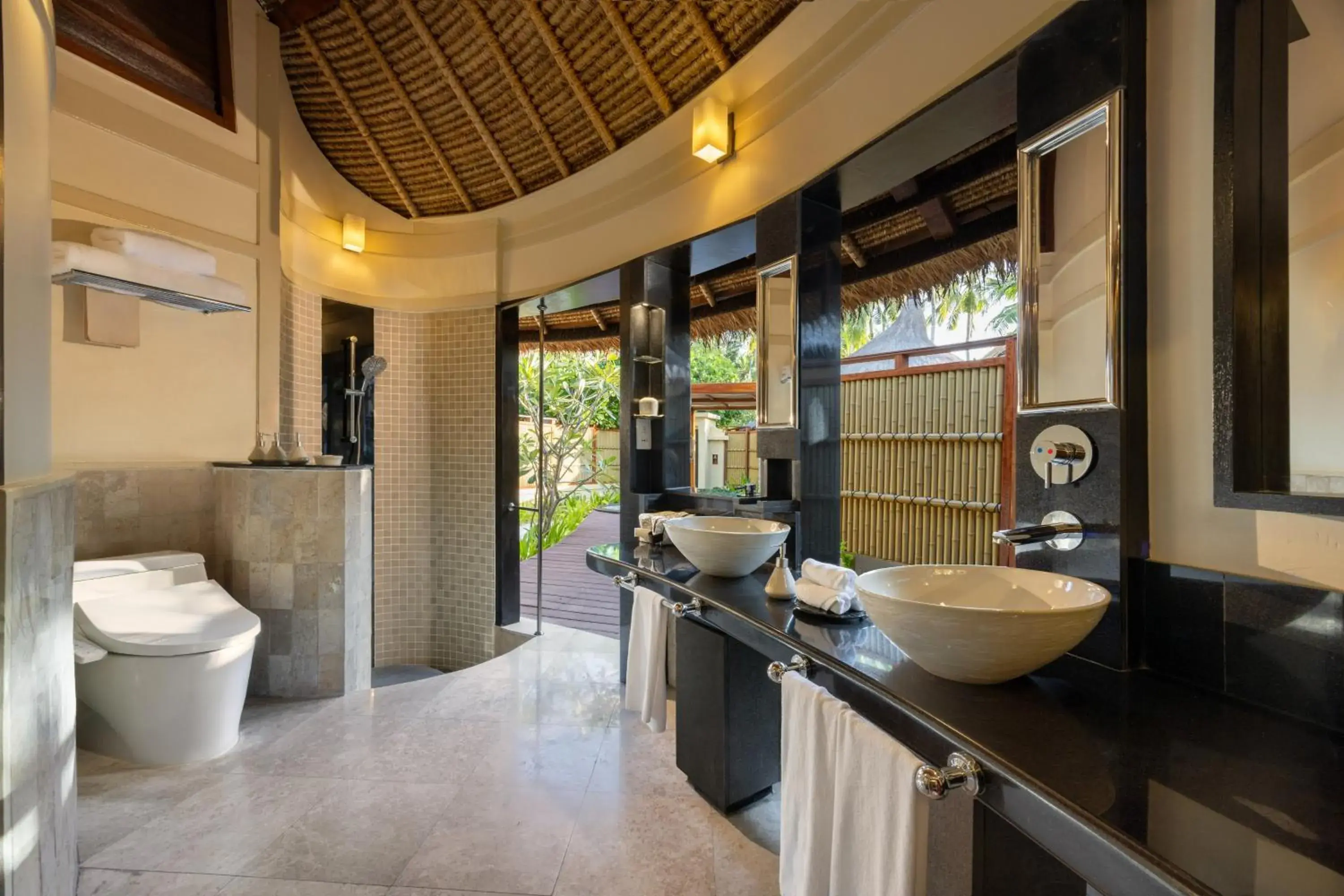 Wellbeing Sanctuary Pool Villa with Free Transfer in Banyan Tree Vabbinfaru Wellbeing Sanctuary Pool Villa with Free Transfer in Banyan Tree Vabbinfaru