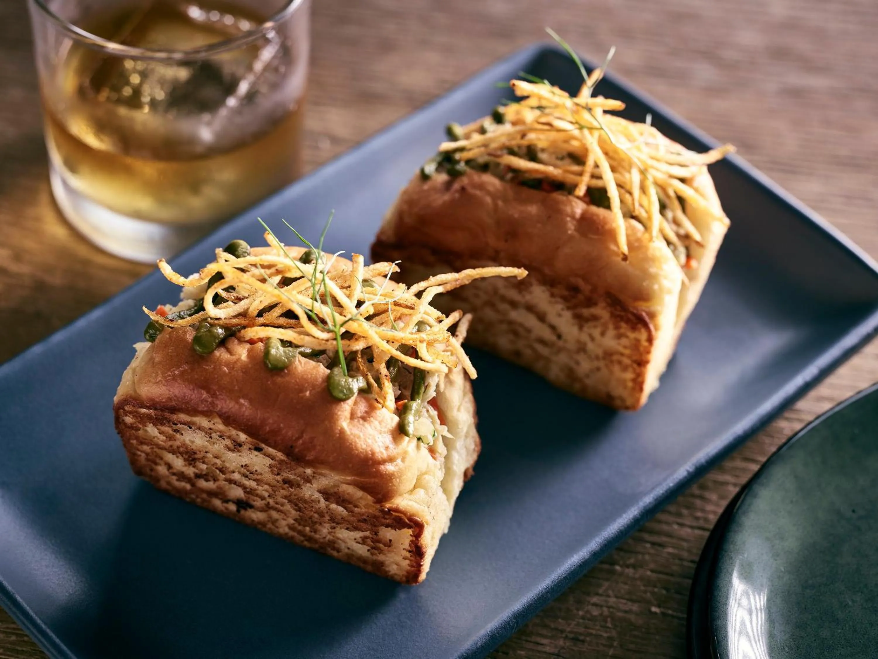 Restaurant/places to eat in Kimpton Tryon Park Hotel by IHG