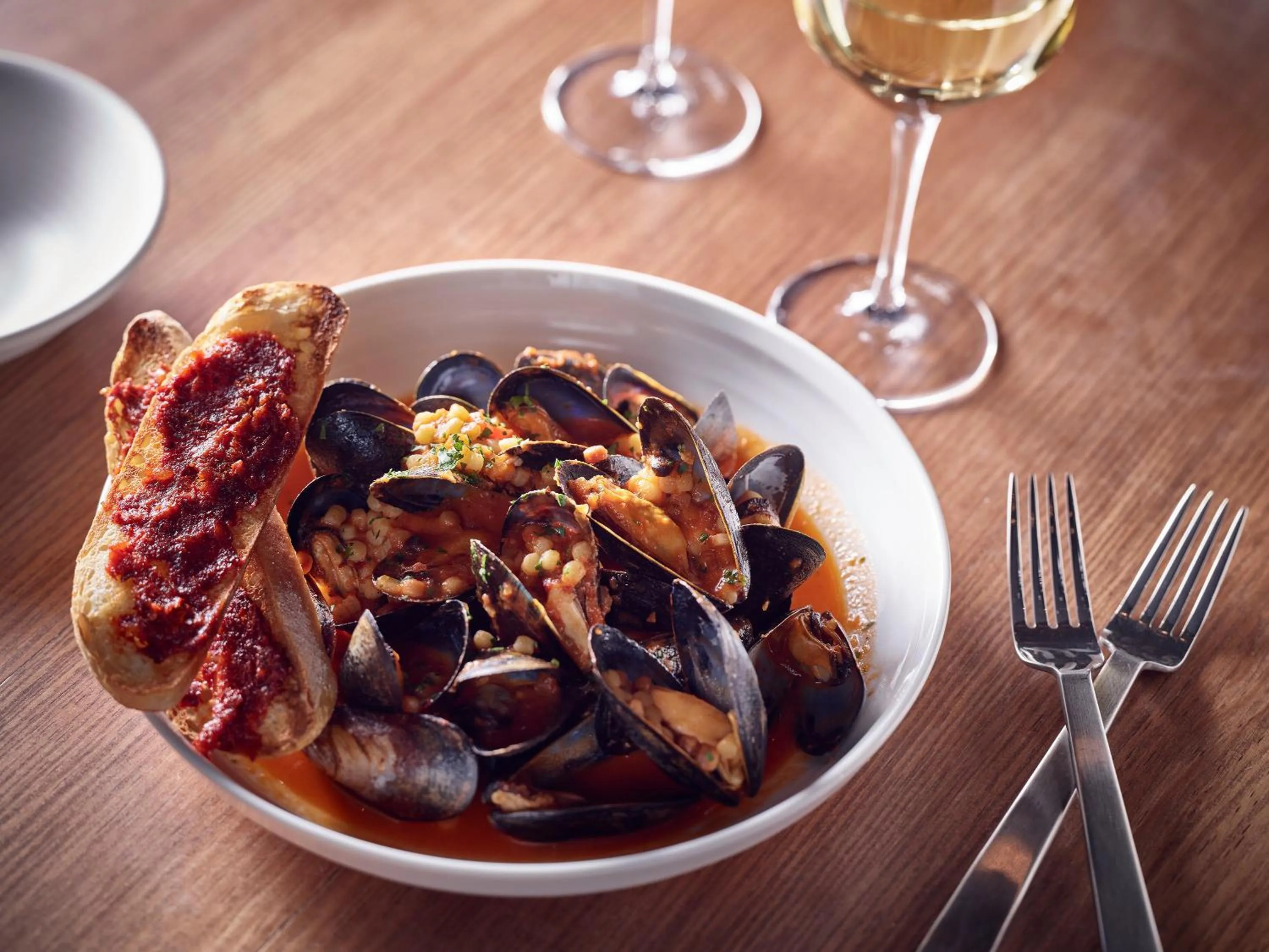 Restaurant/places to eat in Kimpton Tryon Park Hotel by IHG