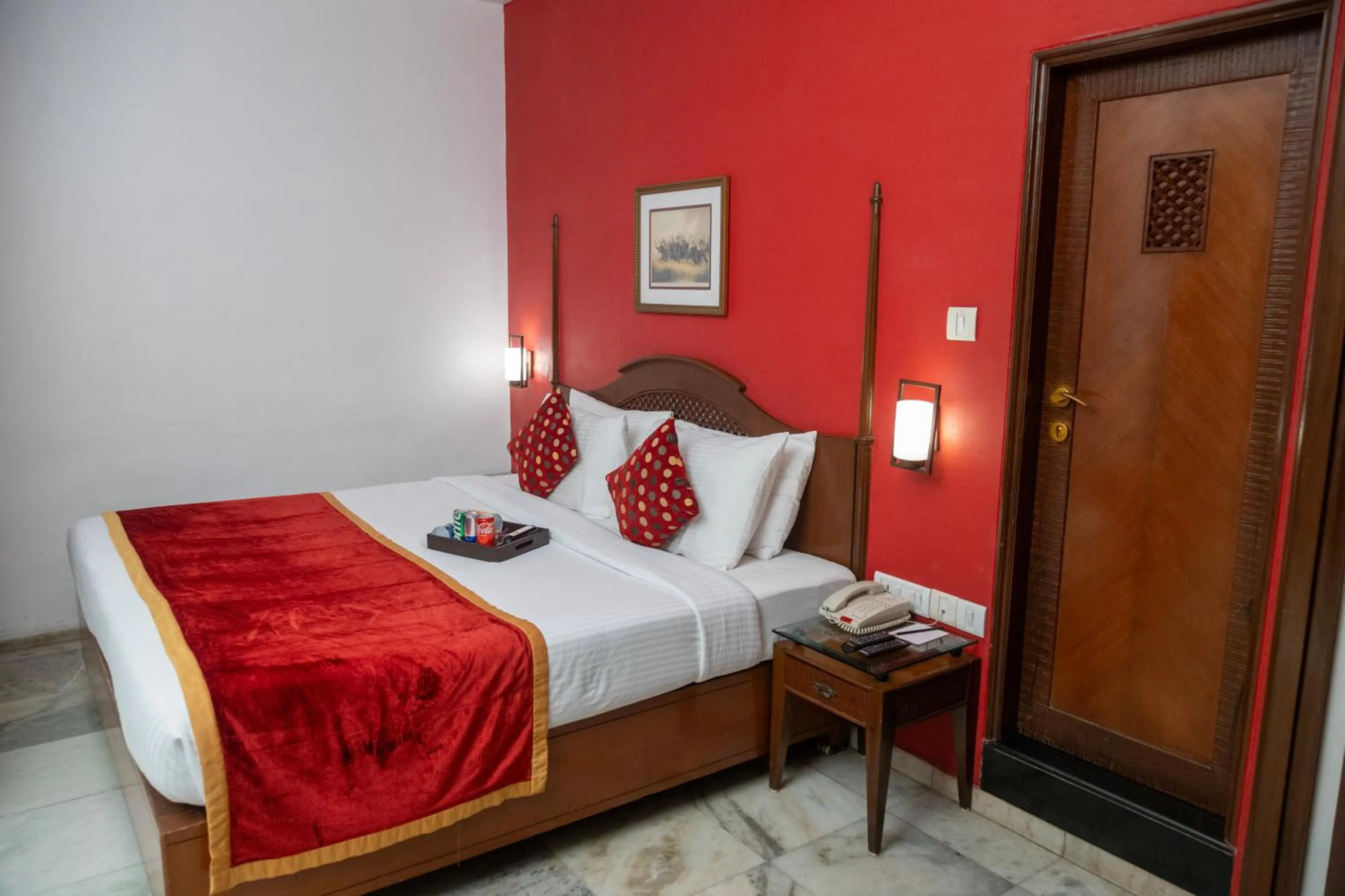 Bed in Ramee Guestline Hotel Dadar