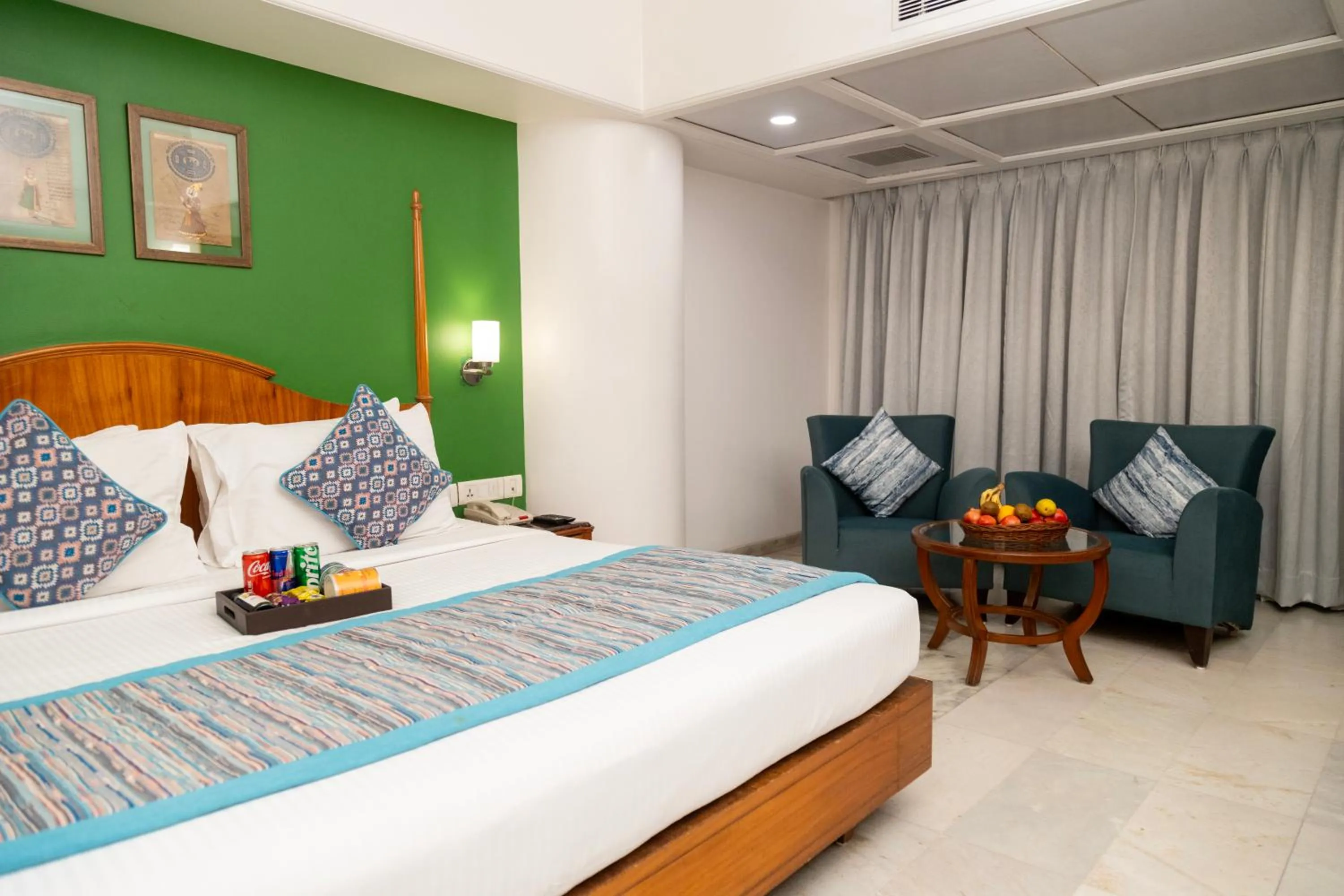 Bed in Ramee Guestline Hotel Dadar
