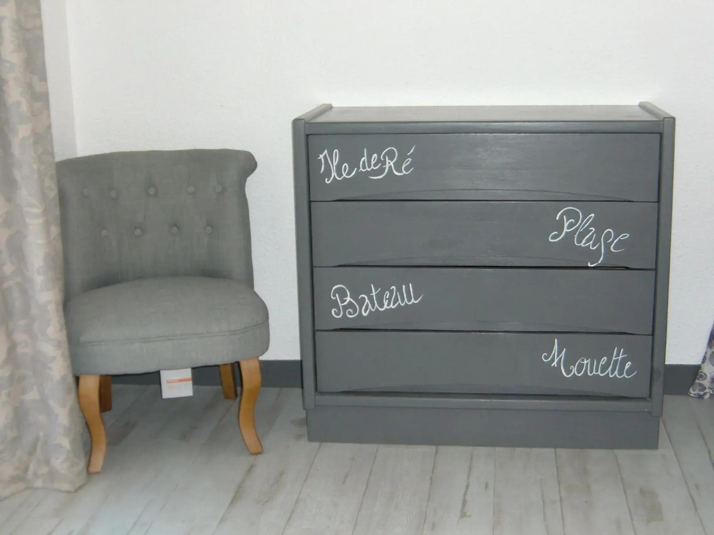 Comfort Double Room with Balcony in Le Parasol Comfort Double Room with Balcony in Le Parasol