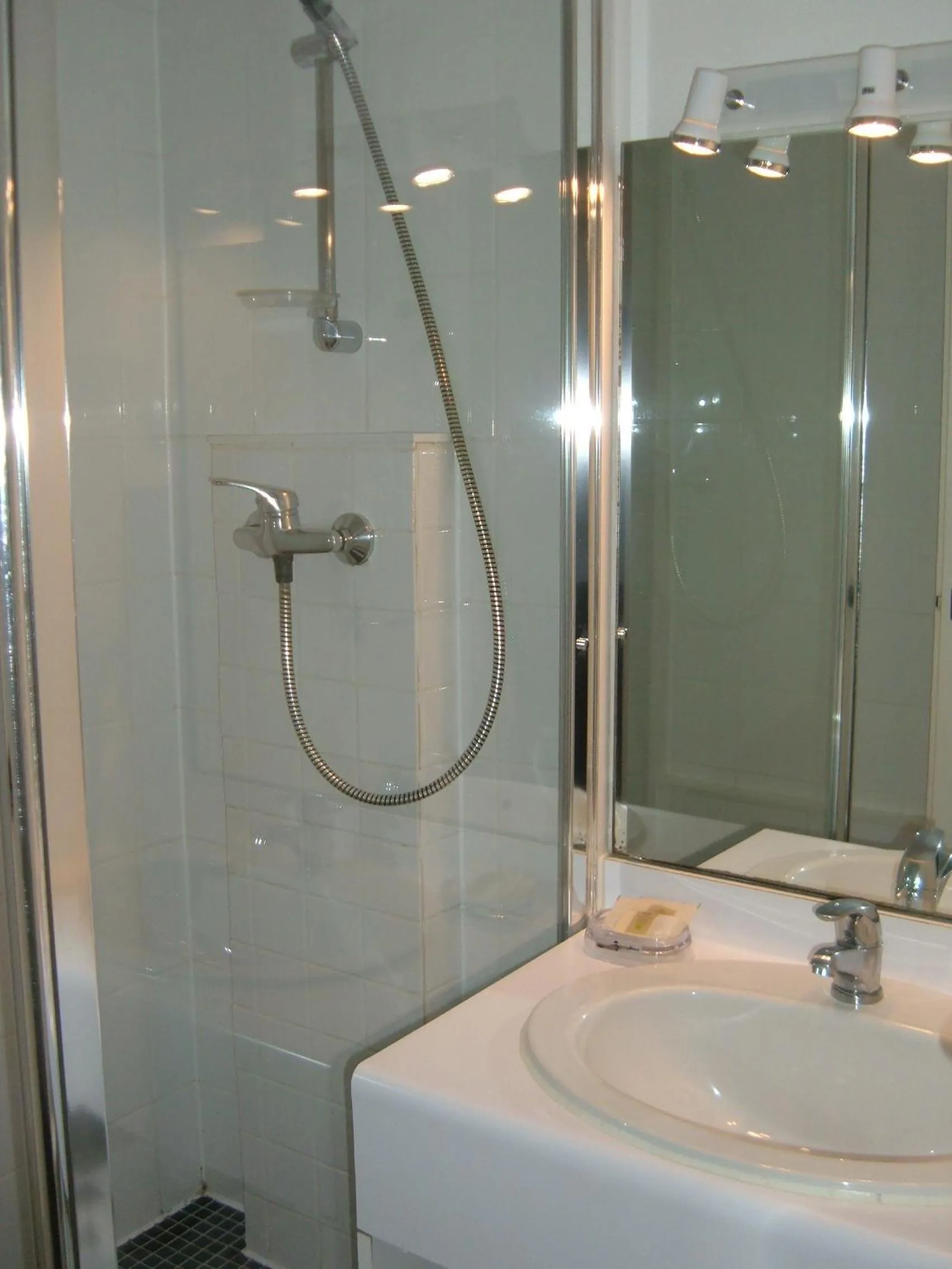 Bathroom in Le Parasol