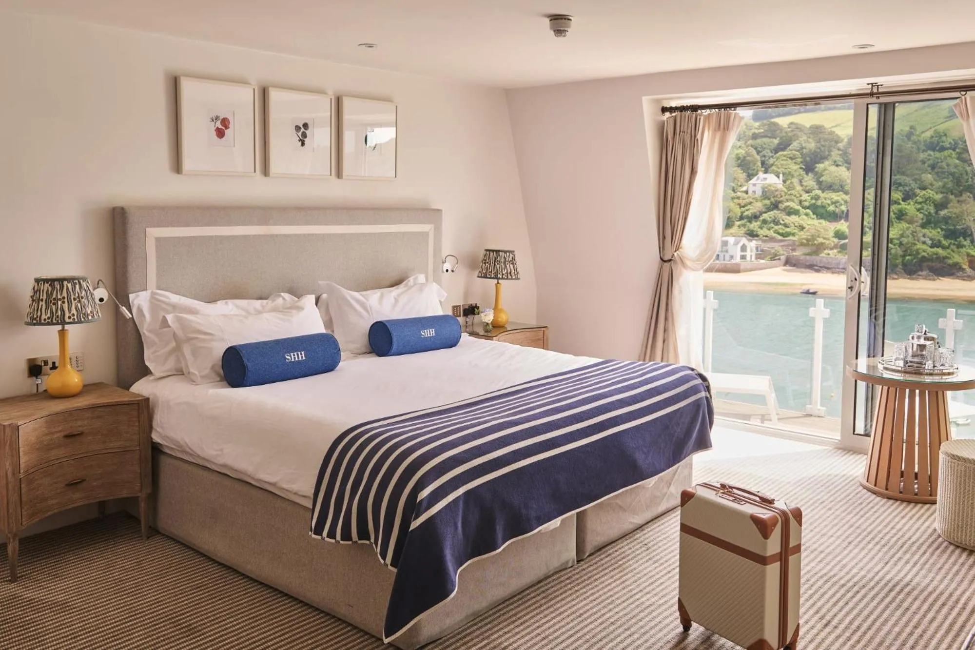 Bed in Harbour Hotel & Spa Salcombe