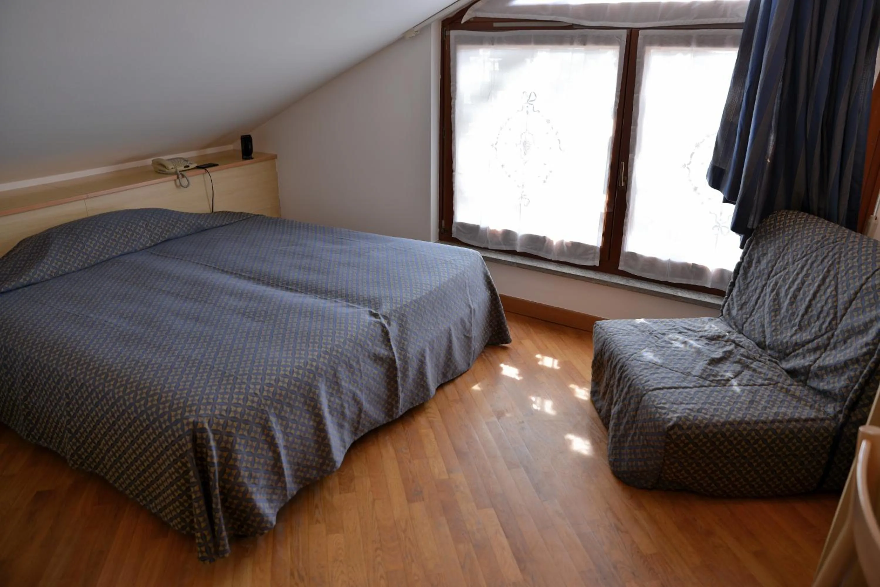 Bedroom, Bed in Ristorante Locanda Milano