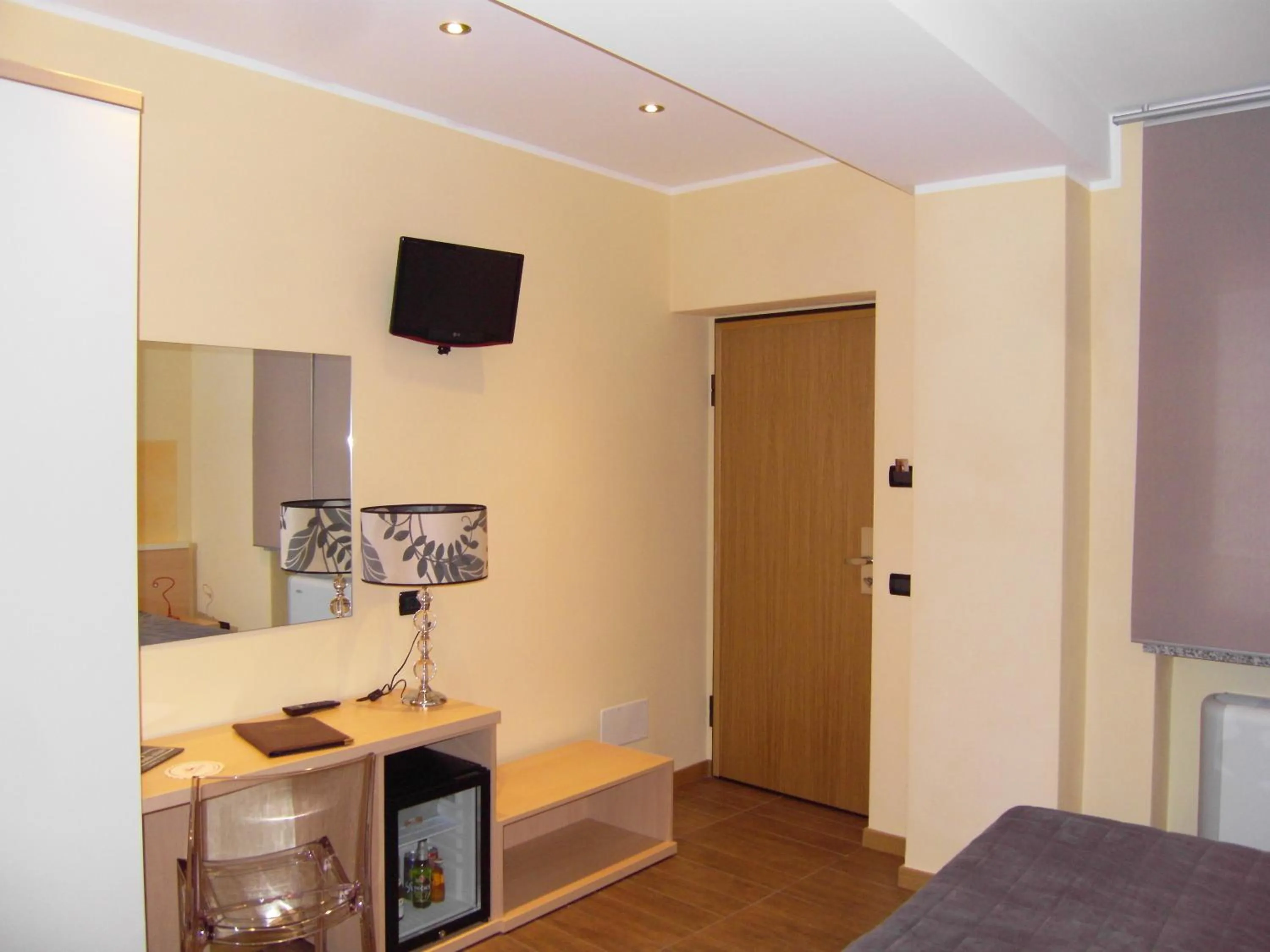 Seating area, Bed in Ristorante Locanda Milano