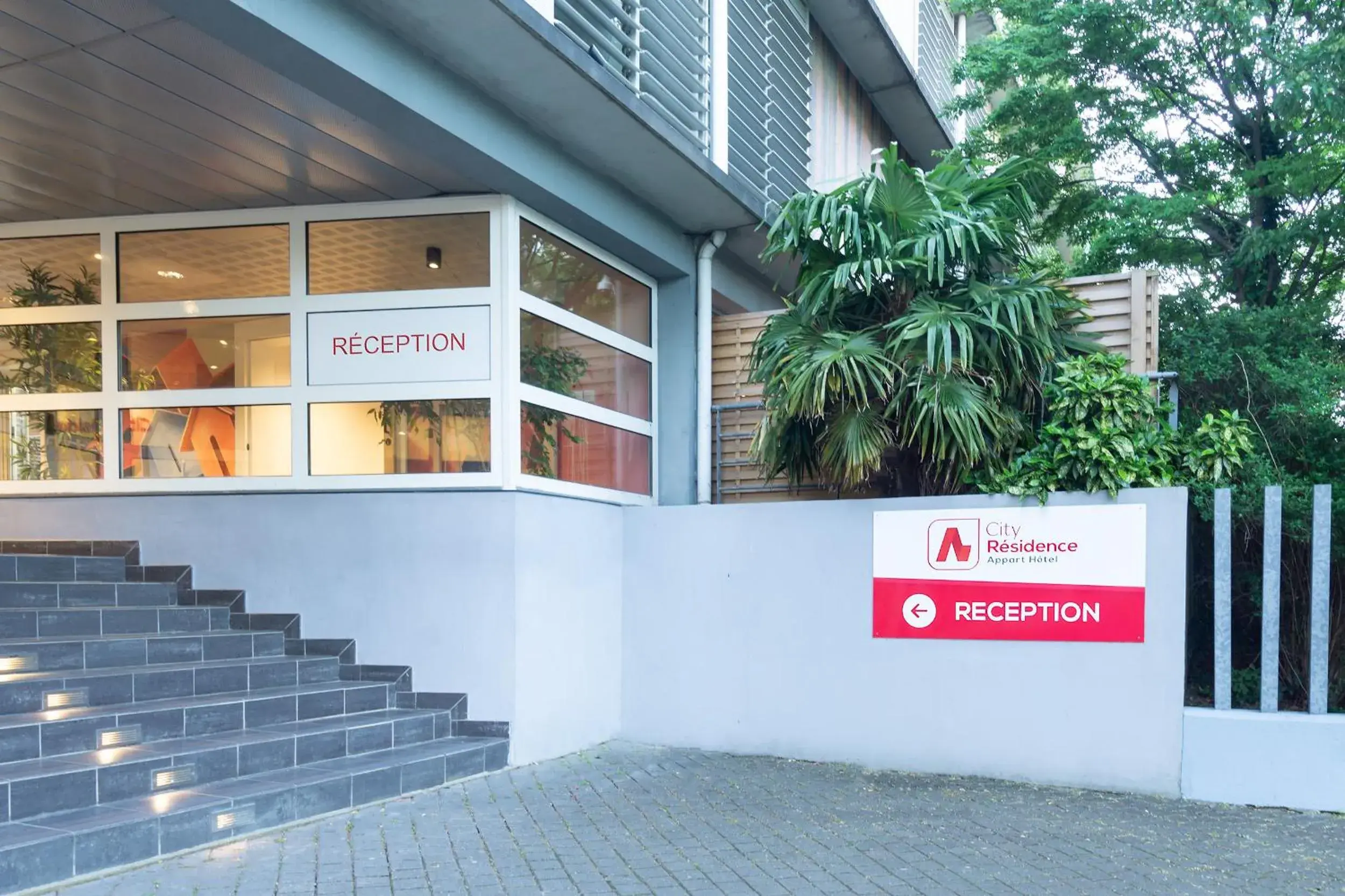 Facade/entrance in City Résidence Bordeaux Centre Facade/entrance in City Résidence Bordeaux Centre