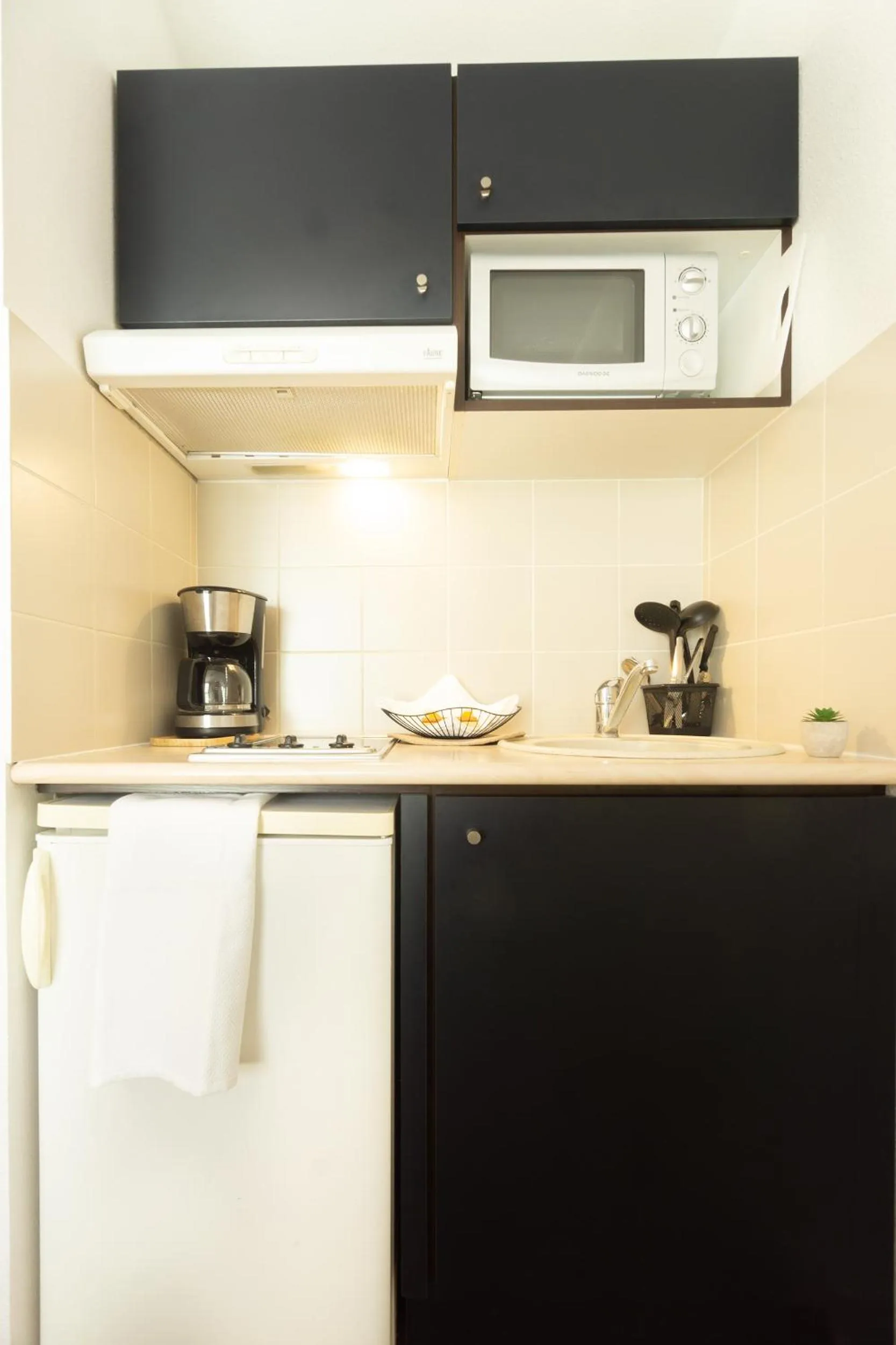 Kitchen or kitchenette in City Résidence Bordeaux Centre