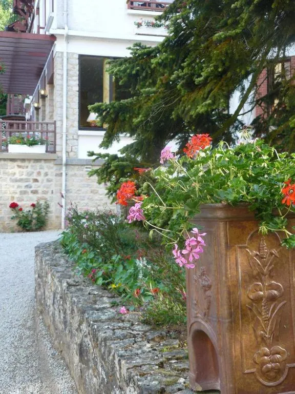 La Villa Bois Joli HOTEL RESTAURANT