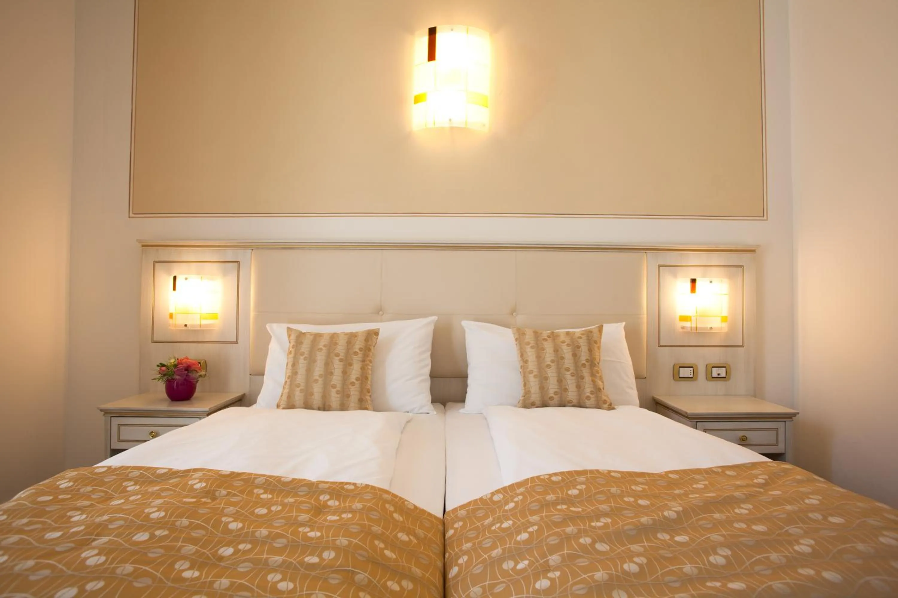 Bedroom, Bed in Hotel Lido Blu - Surf & Bike