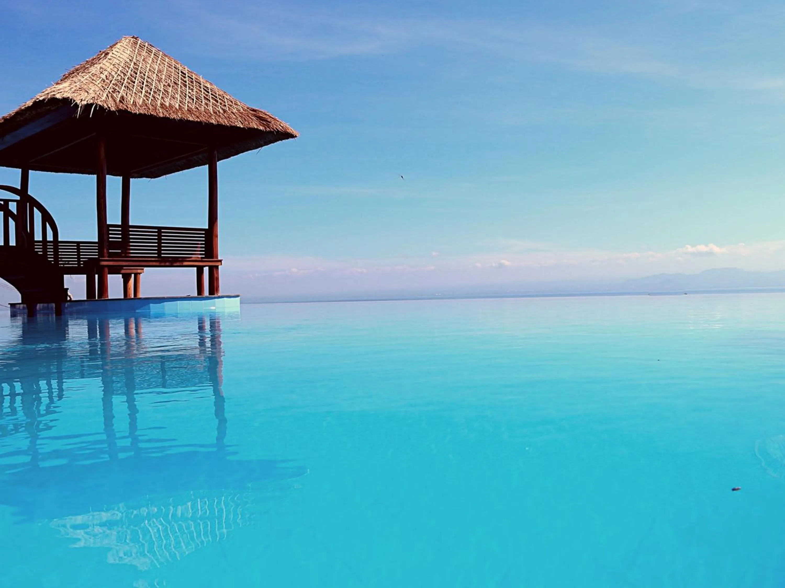 Swimming pool in Semabu Hills Hotel Nusa Penida