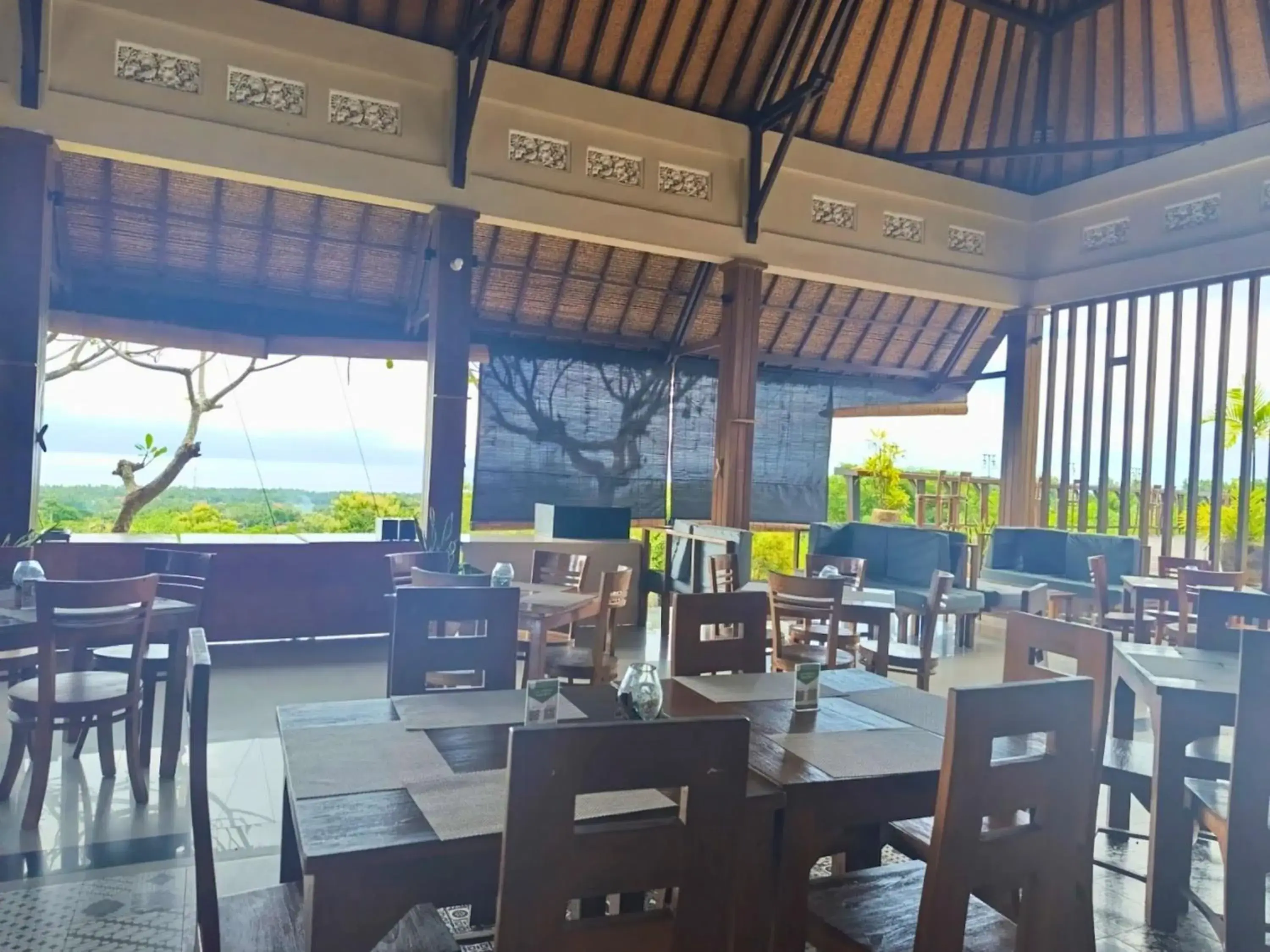 Restaurant/places to eat in Semabu Hills Hotel Nusa Penida Restaurant/places to eat in Semabu Hills Hotel Nusa Penida