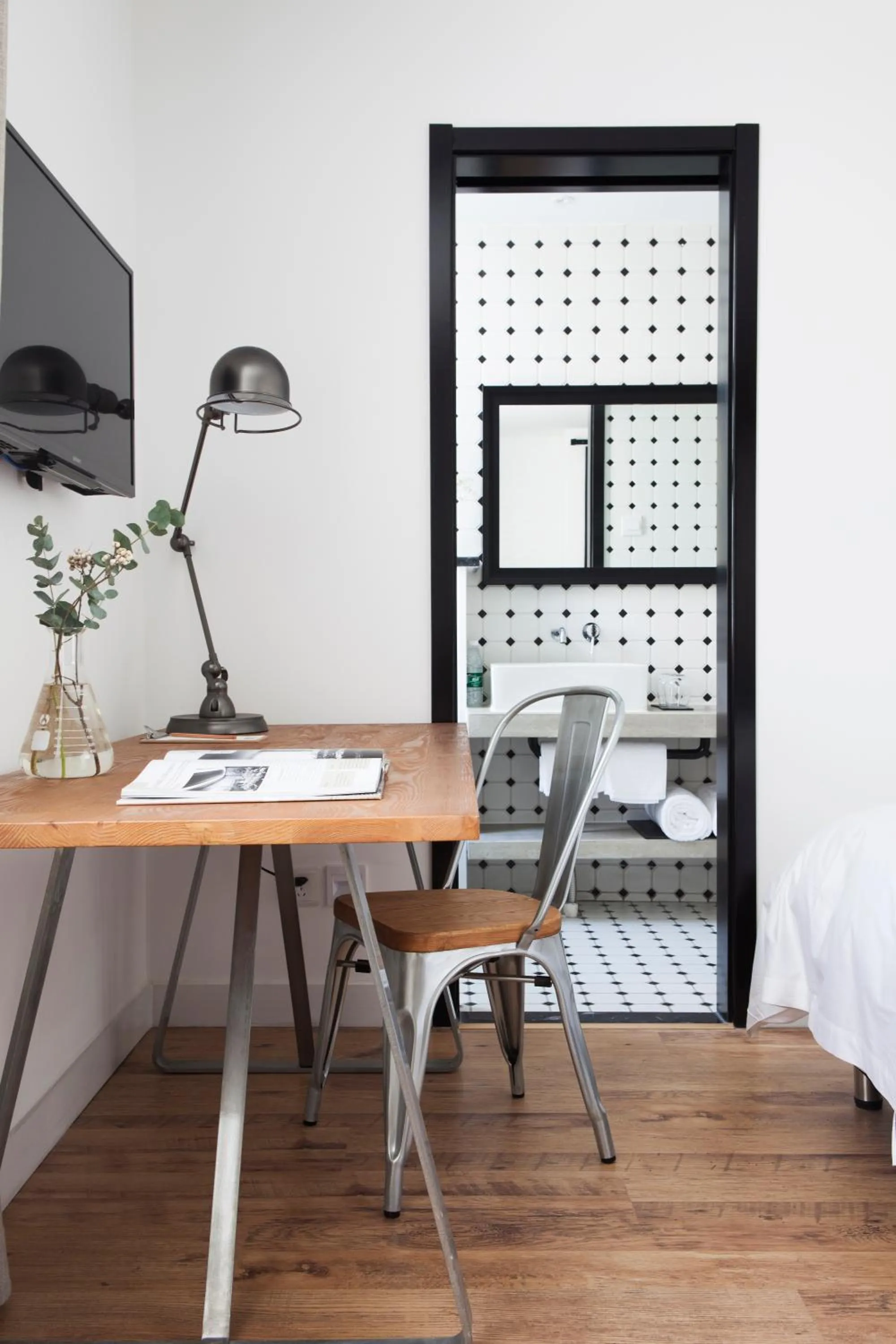 TV and multimedia in Yi Stack Hotel Beijing