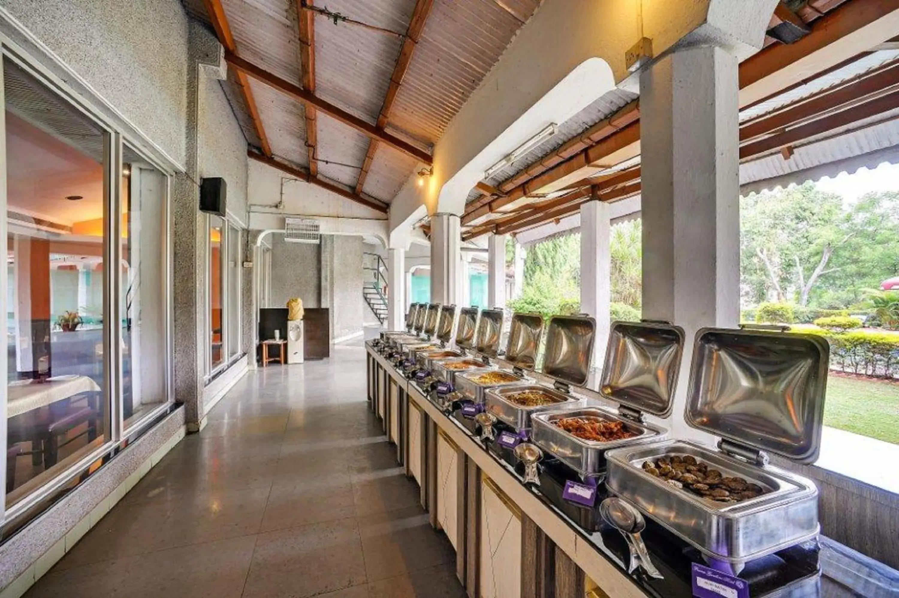 Restaurant/places to eat in Ramee Guestline Hotel Bangalore Restaurant/places to eat in Ramee Guestline Hotel Bangalore