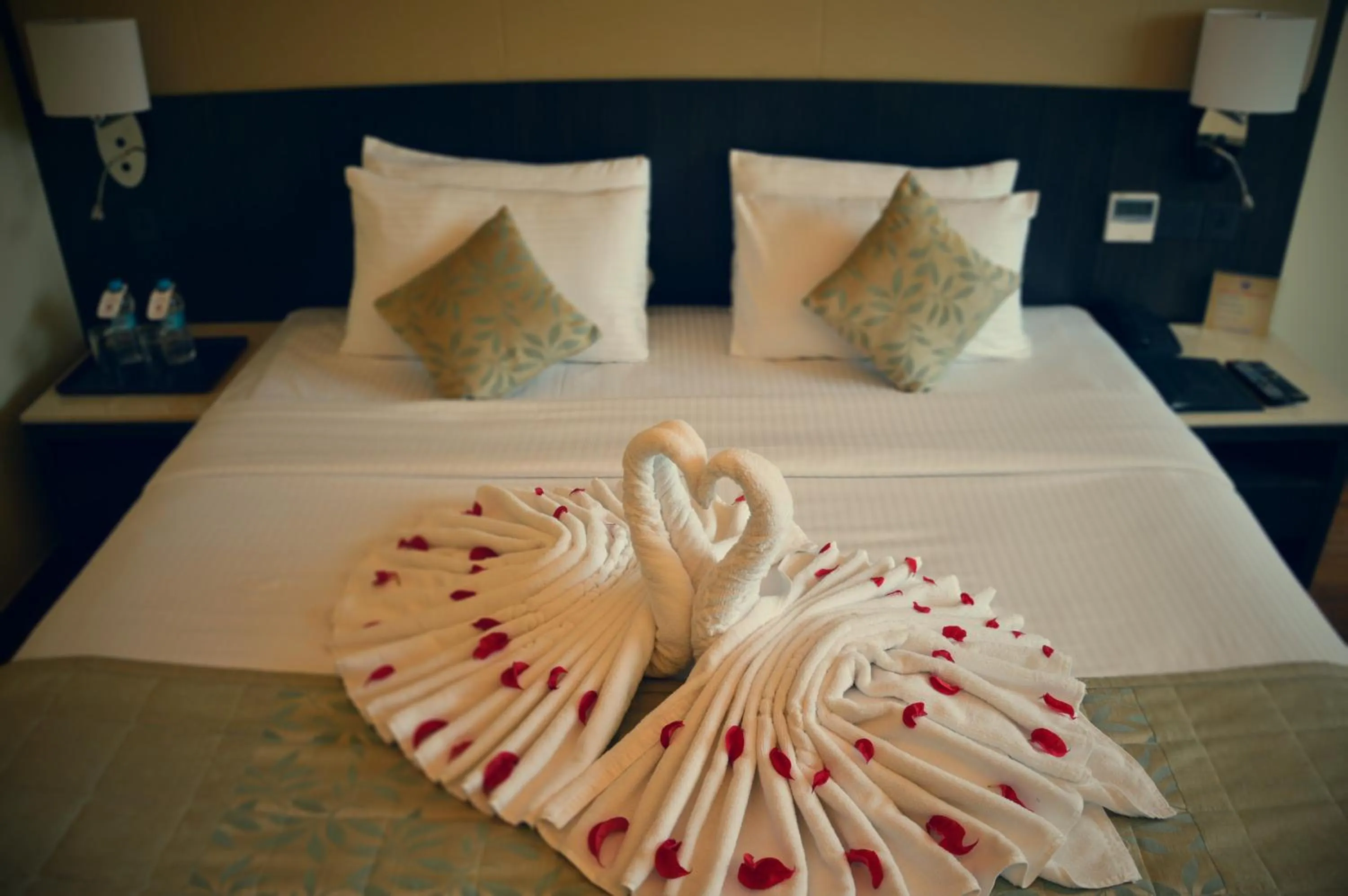 Bedroom, Bed in Ramee Guestline Hotel Bangalore