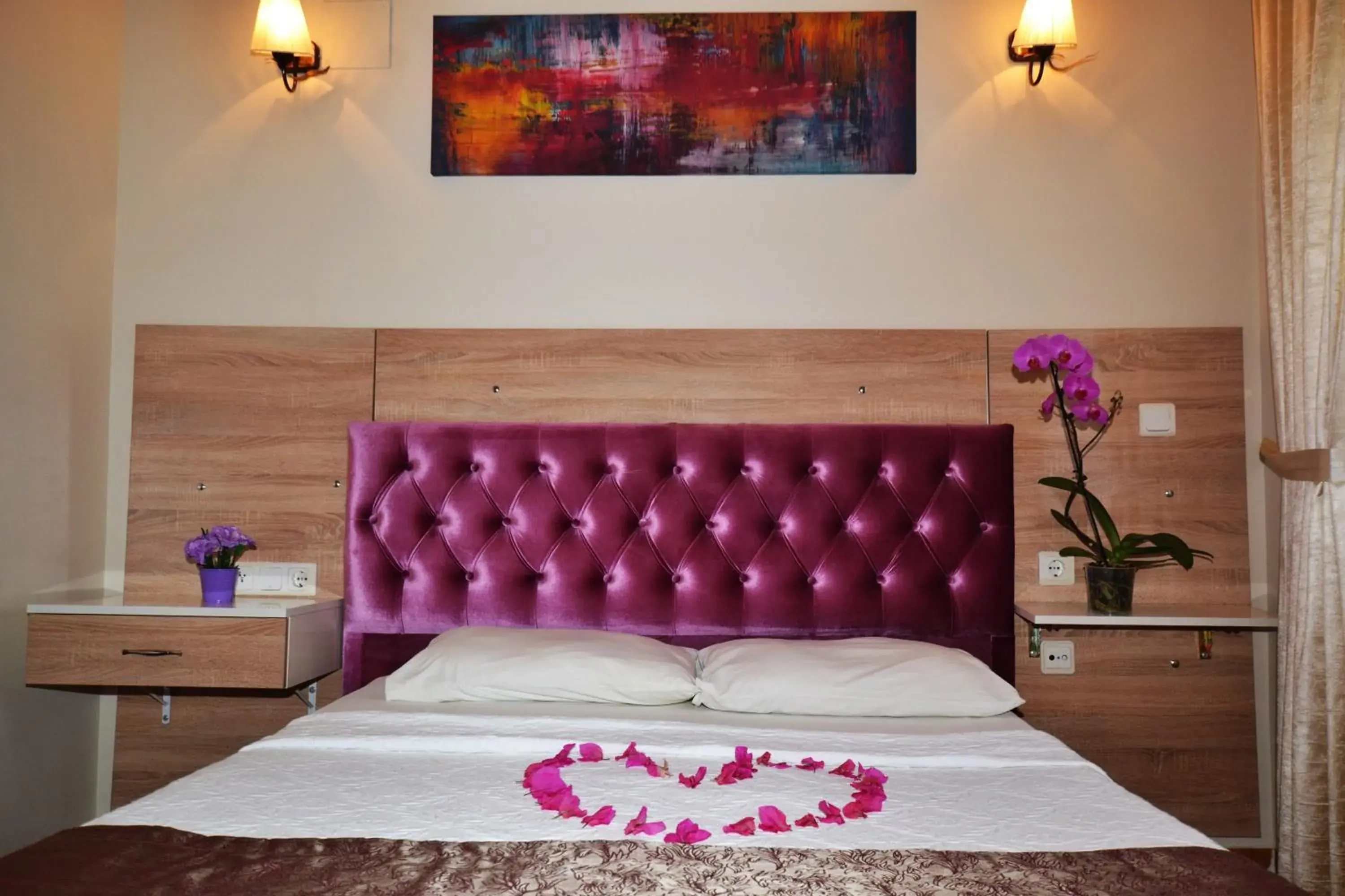 Bed in Konak Su Hotel Bed in Konak Su Hotel