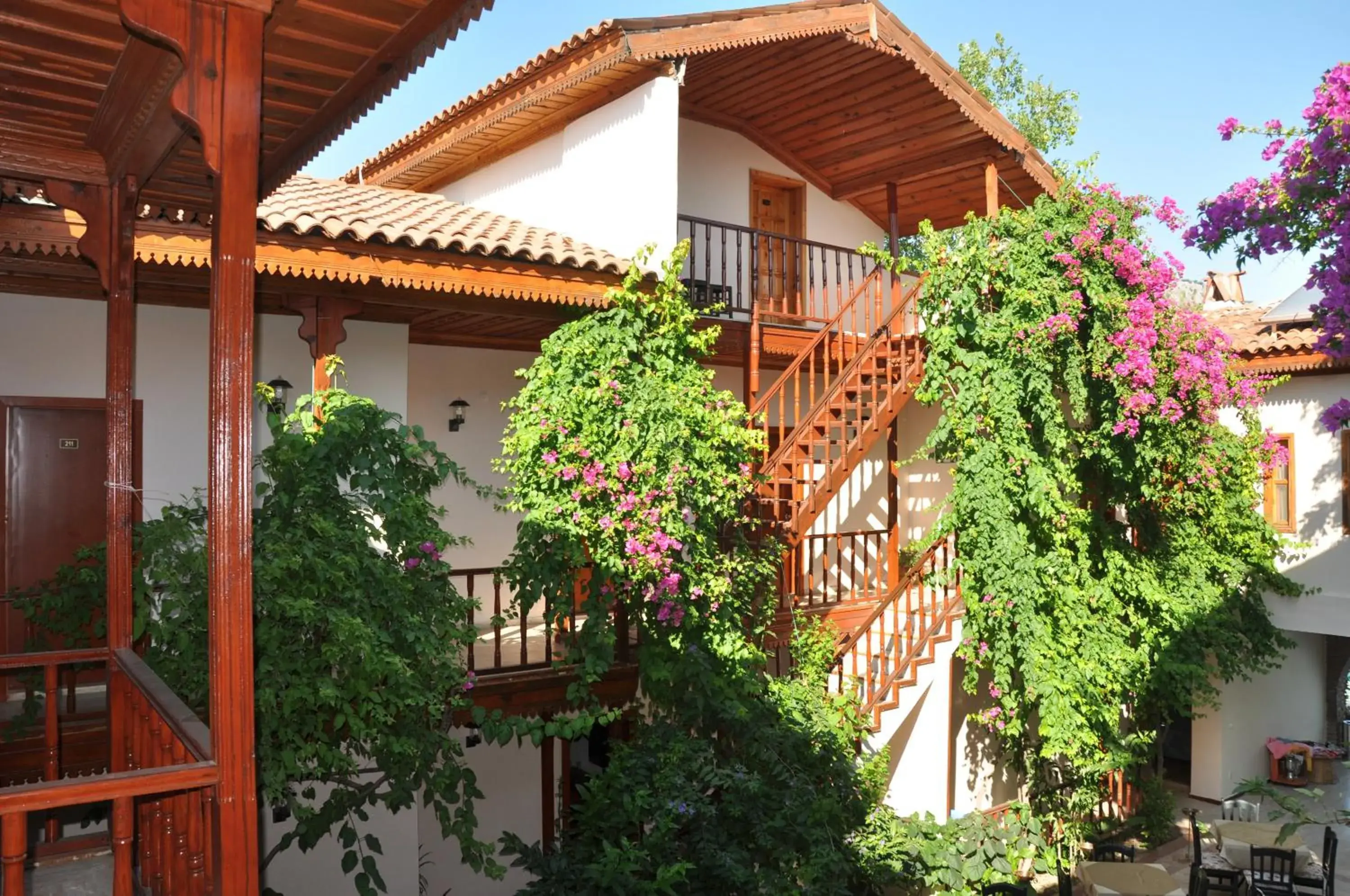 Facade/entrance in Konak Su Hotel Facade/entrance in Konak Su Hotel