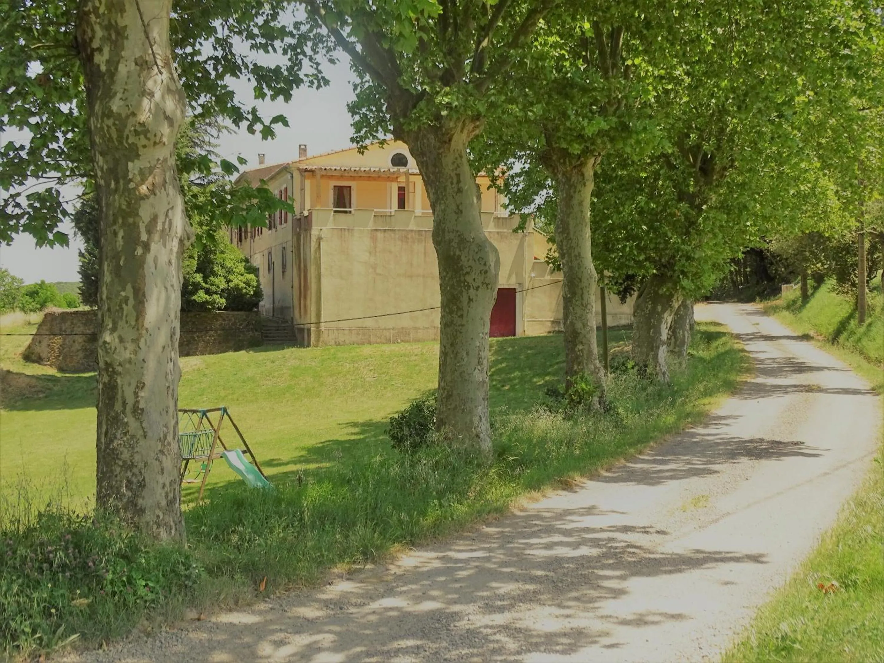 Property building in Domaine De La Petite Tour